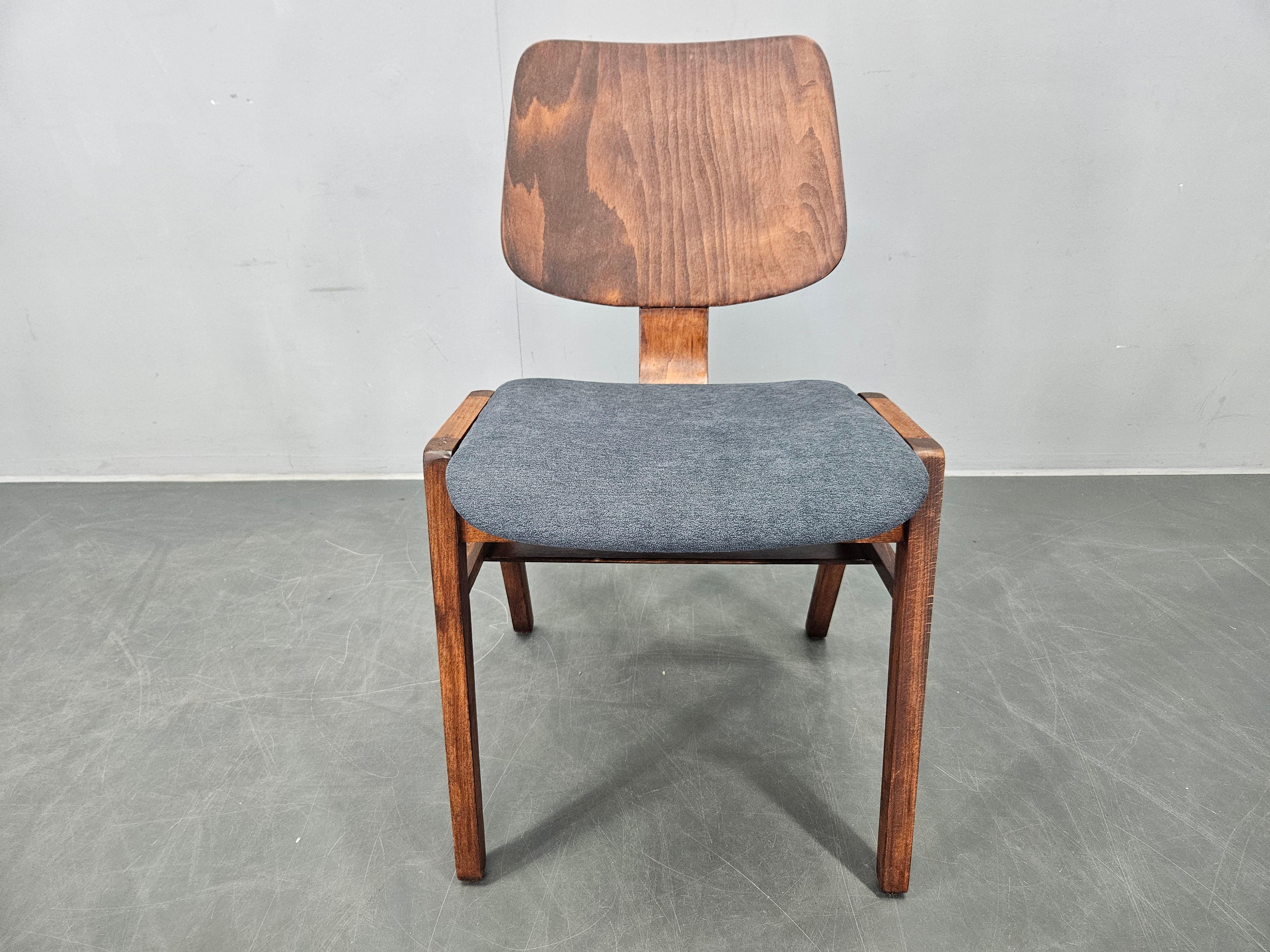 Rare Midcentury Dining Chiars in style of Eames,  up to 8 available, 1960s For Sale 4