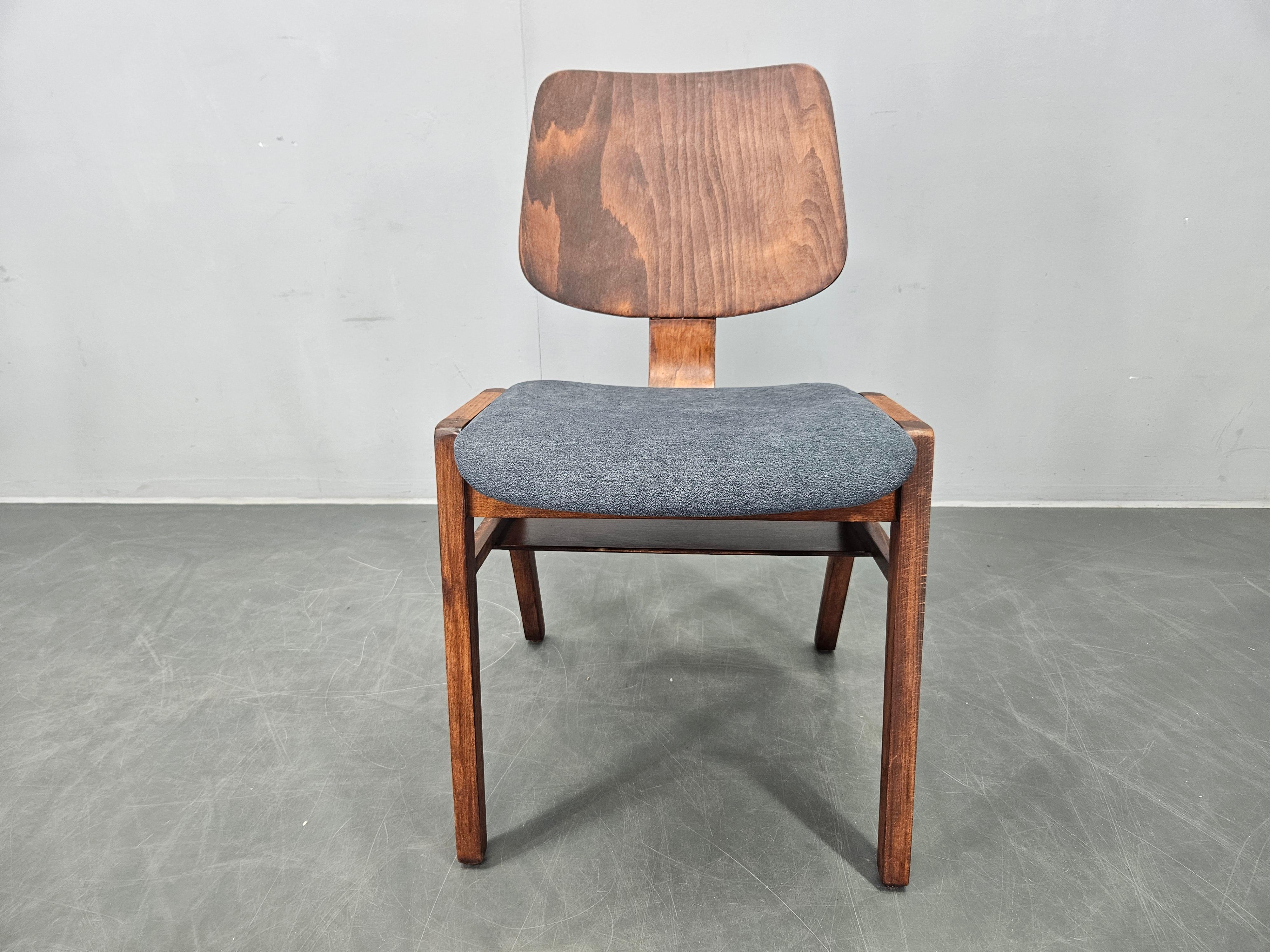 Rare Midcentury Dining Chiars in style of Eames,  up to 8 available, 1960s For Sale 1