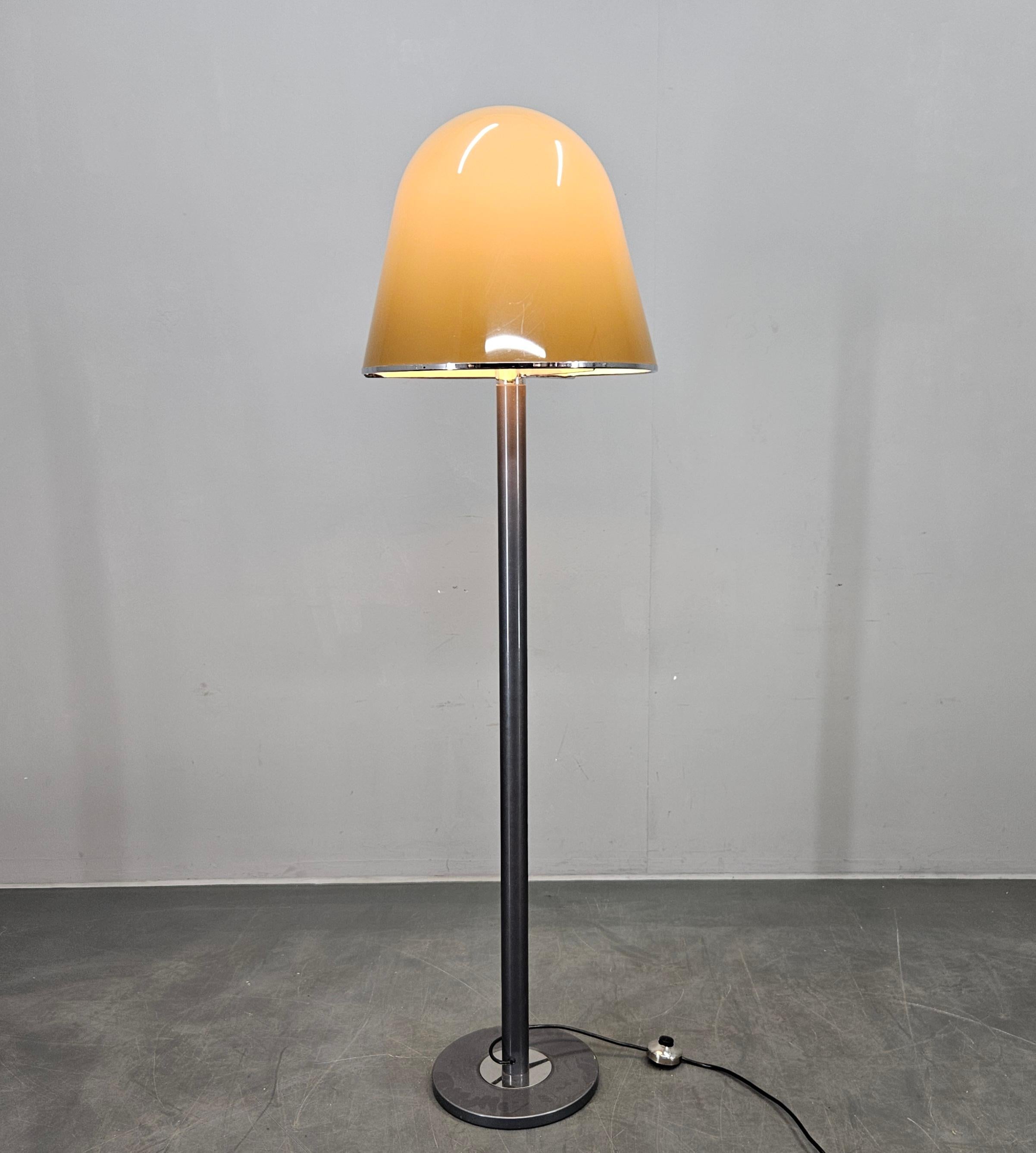 - tipo raro
- muy buen estado original
- bonito estilo de iluminación