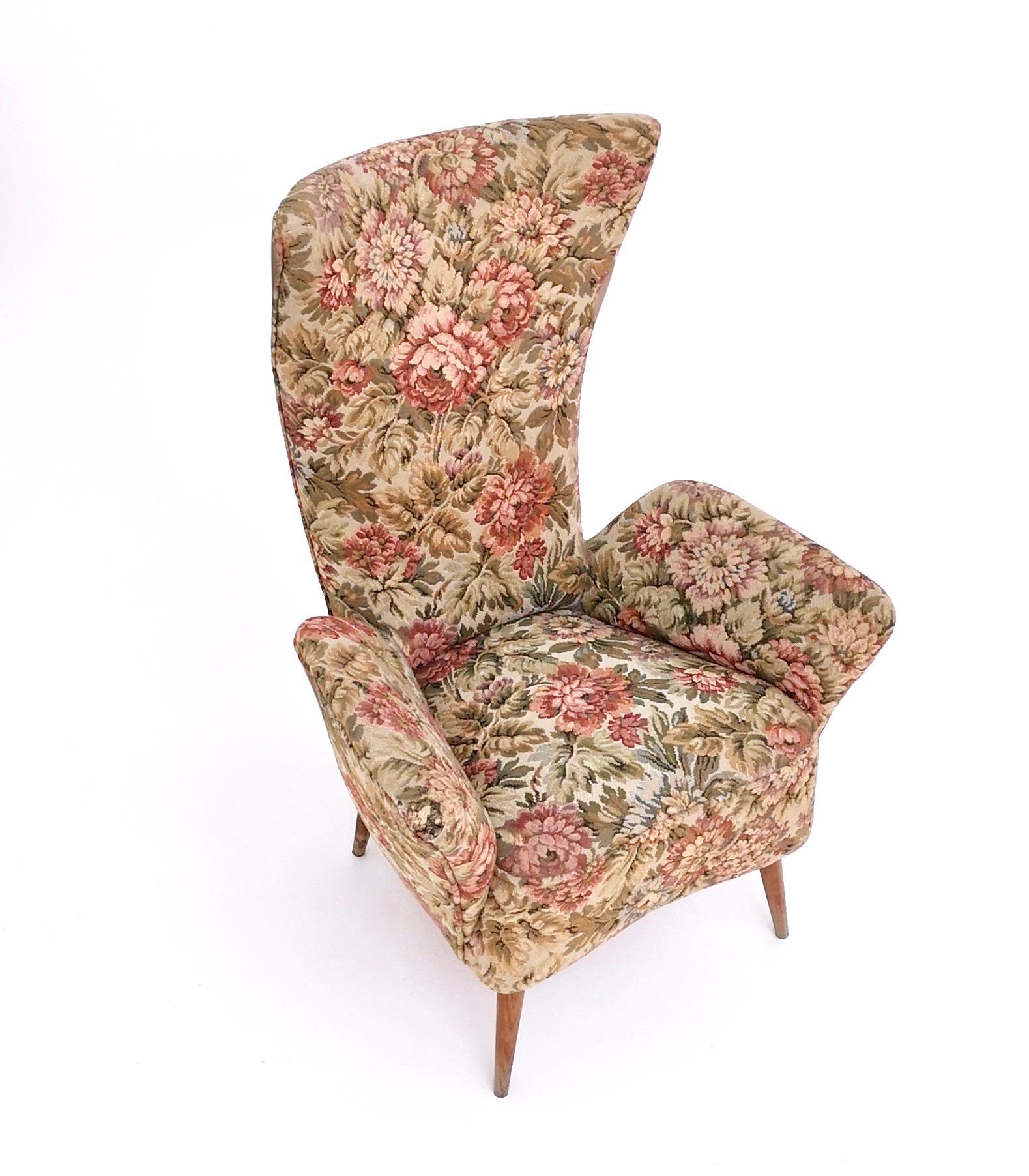 Raro Sillón Infantil Vintage de Tela Floral con Patas de Madera, Italia en venta 2