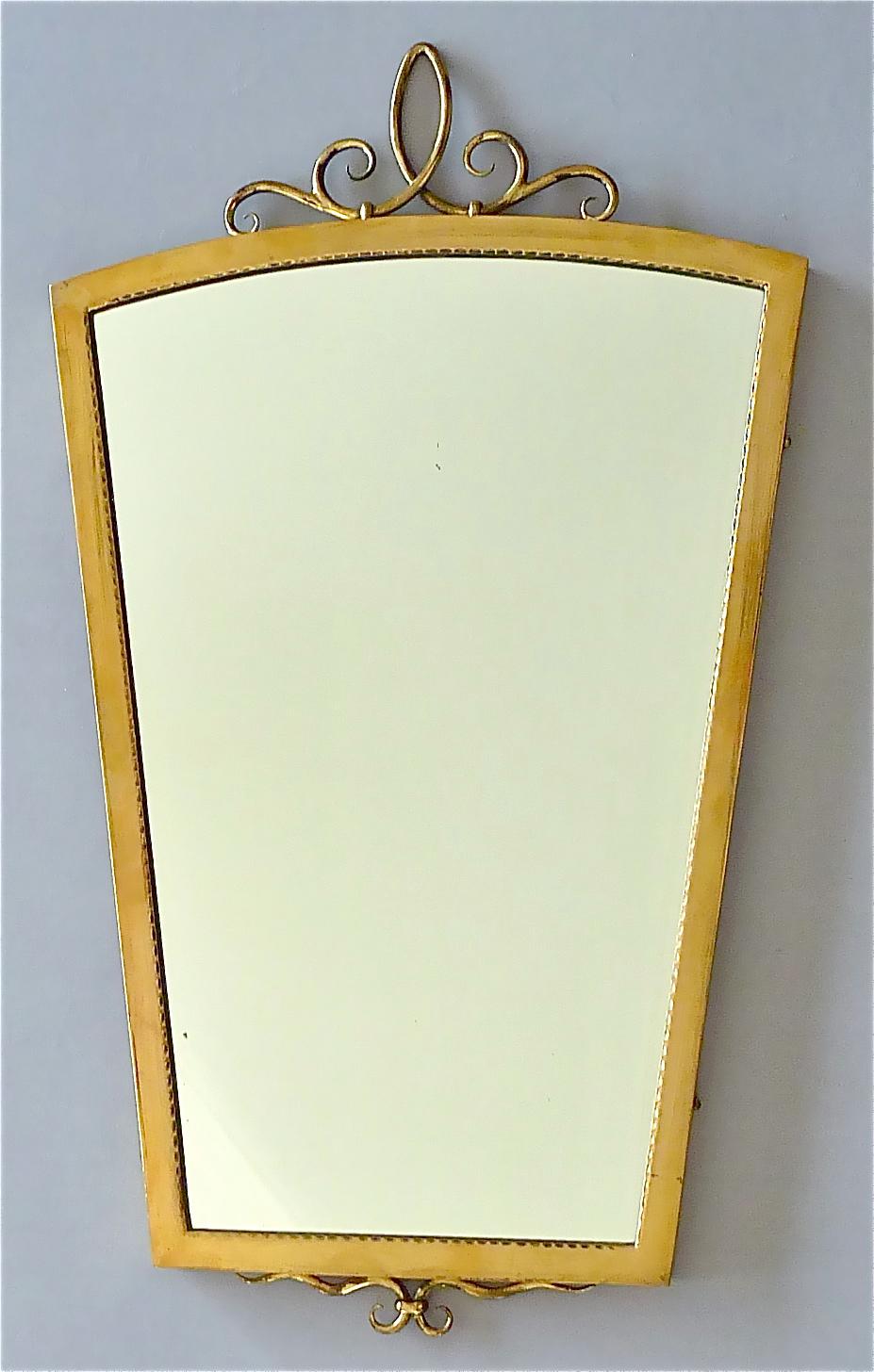 Seltene Midcentury Gio Ponti Zuschreibung Italienisch Wandspiegel vergoldet Messing Glas 1950er Jahre im Angebot 4