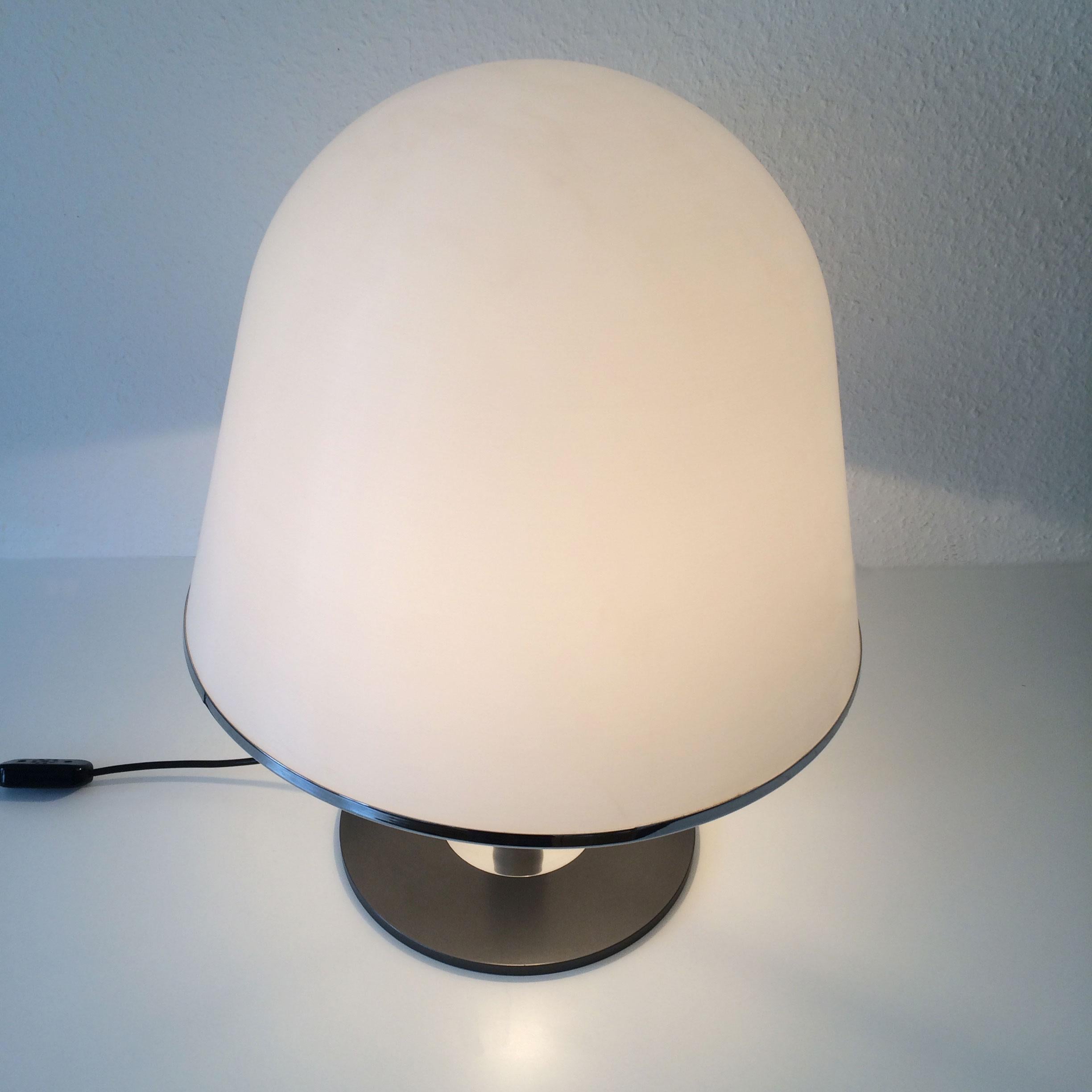 Rare Midcentury Kuala Table Lamp by Franco Bresciani for Guzzini, 1970s, Italy In Good Condition For Sale In Munich, DE