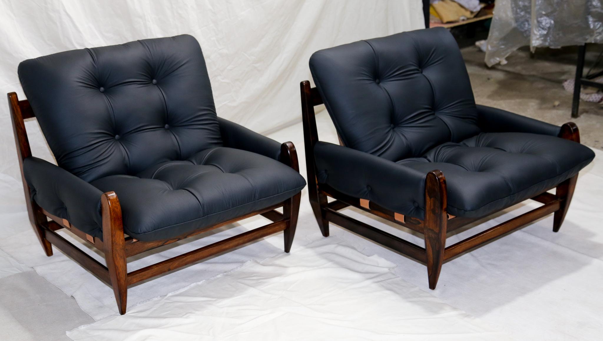 Brazilian Modern Armchairs in Hardwood & Black Leather, Jean Gillon, 1960 For Sale 8