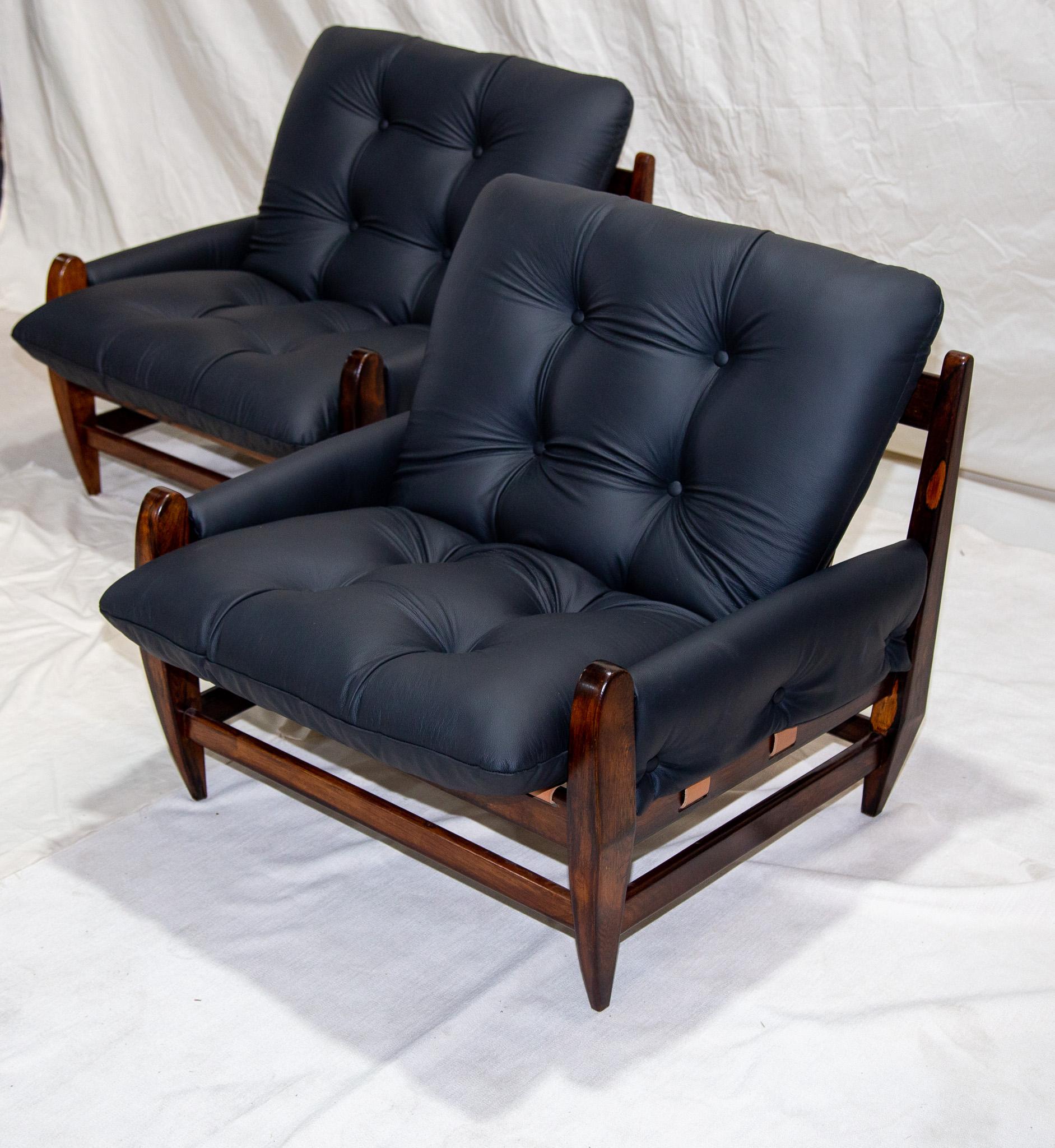 Brazilian Modern Armchairs in Hardwood & Black Leather, Jean Gillon, 1960 10