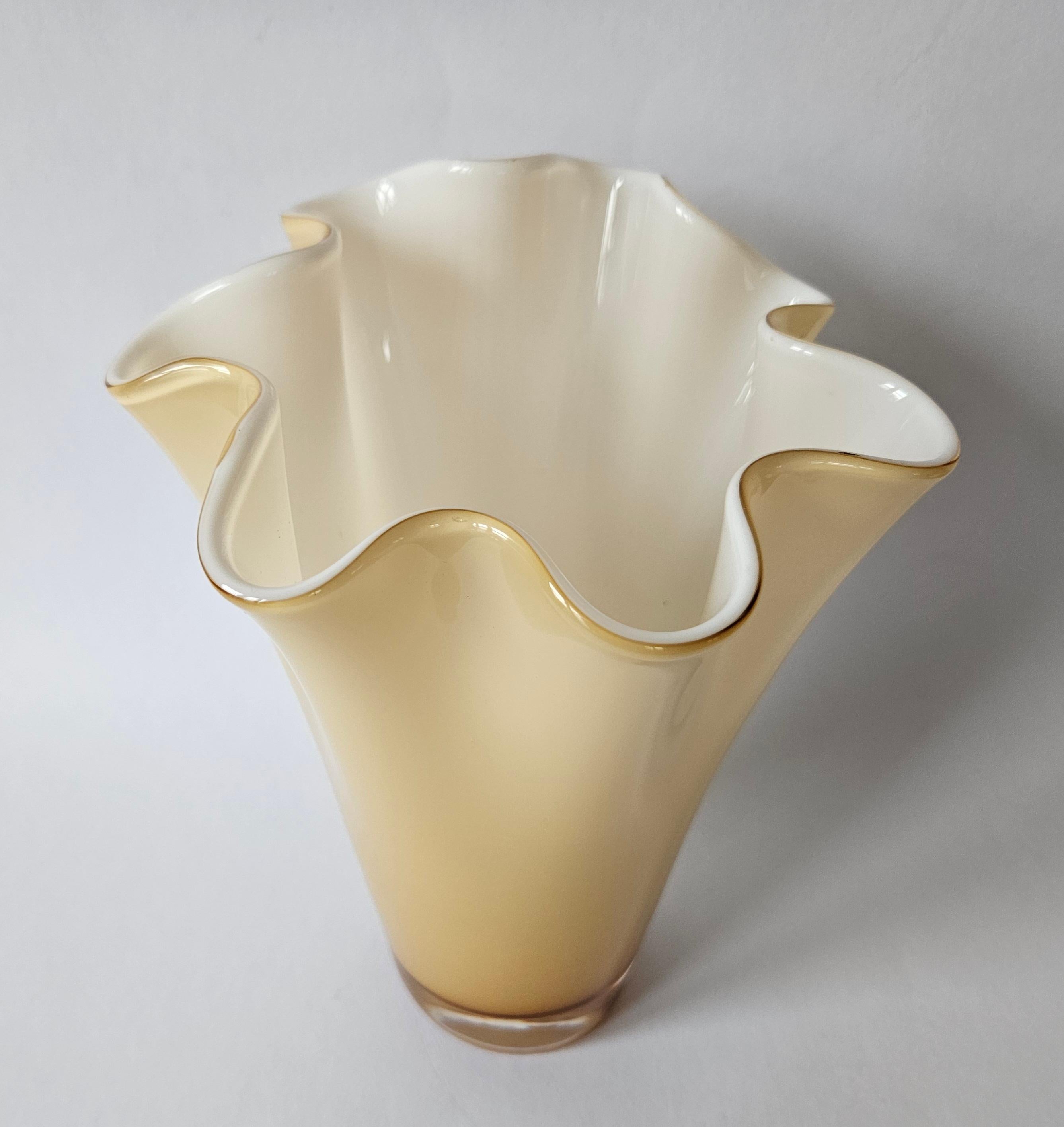 Raro jarrón de cristal de Murano de mediados de siglo Fazzoletto, Italia, años 70 Italiano en venta