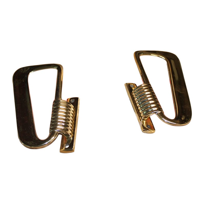 Rara coppia di maniglie a forma di orecchio in ottone massiccio Made in Italy del Midcentury