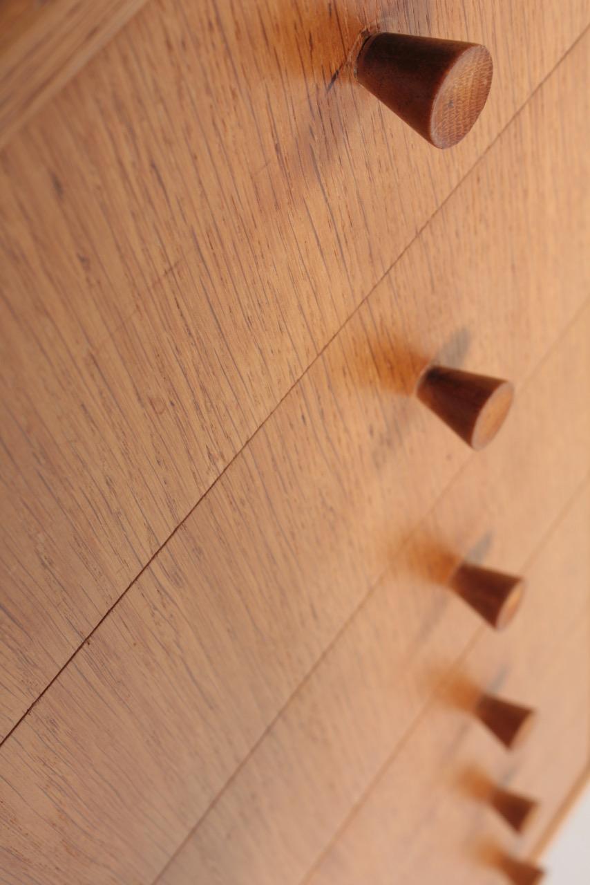 Rare Midcentury Sideboard in Oak Model CH-304 by Hans Wegner, 1950s 4