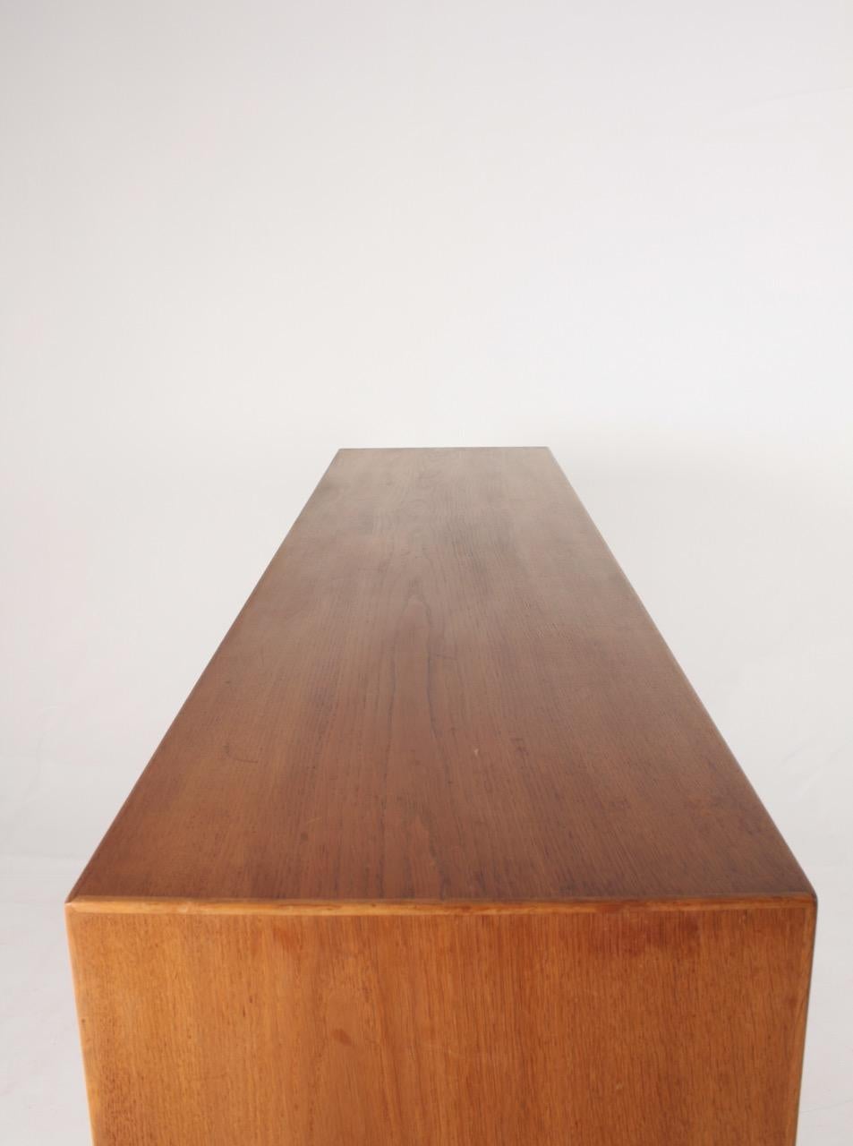 Rare Midcentury Sideboard in Oak Model CH-304 by Hans Wegner, 1950s 11