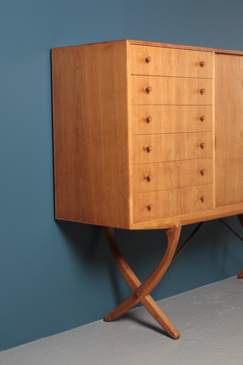 Danish Rare Midcentury Sideboard in Oak Model CH-304 by Hans Wegner, 1950s