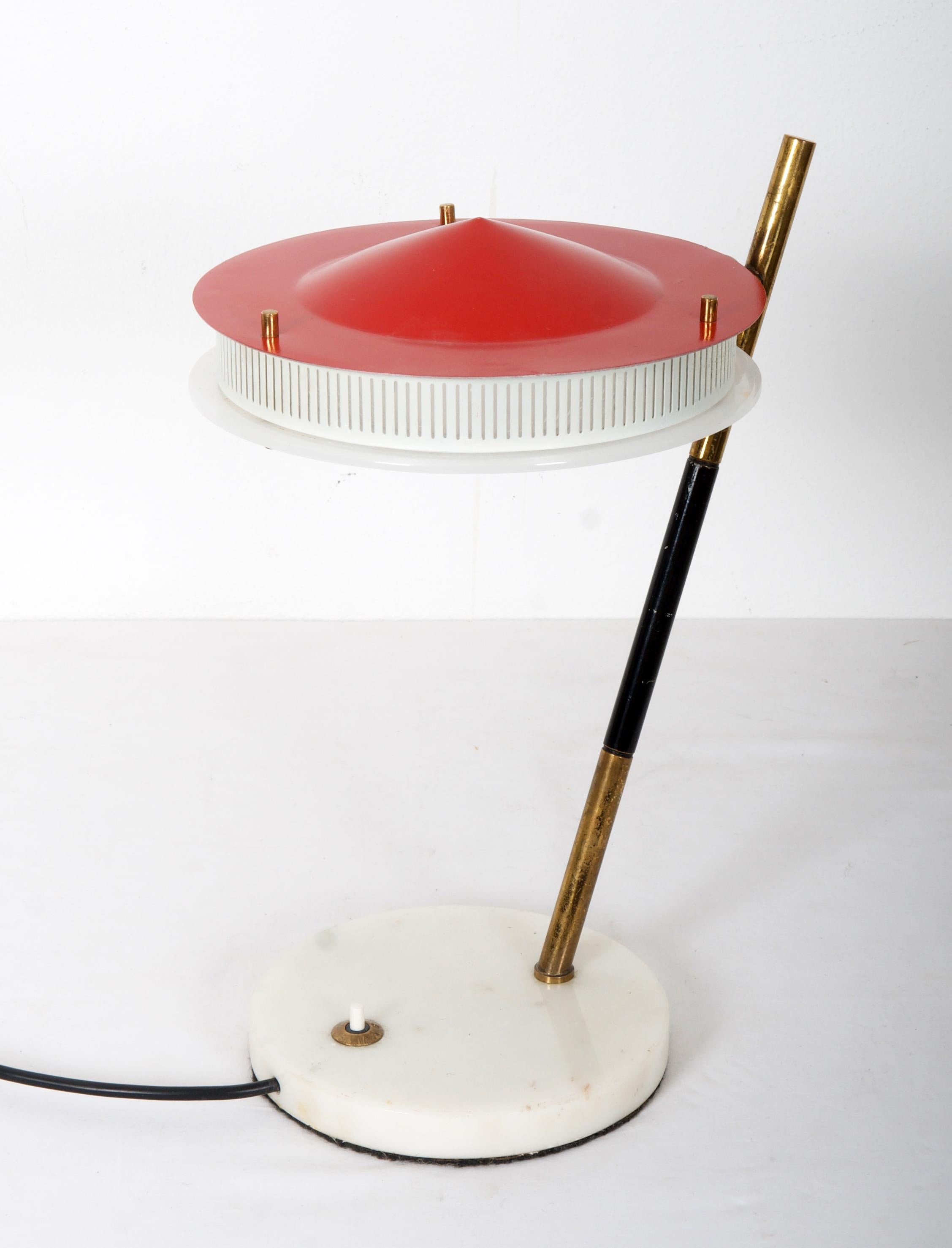 Rare Stilux table lamp, Stilux, Italy, 1950s, marble base, column made of partially black lacquered brass, shade made of red lacquered sheet metal and white plastic. Wear, screen with cracks in the plastic (see last 2 pictures).