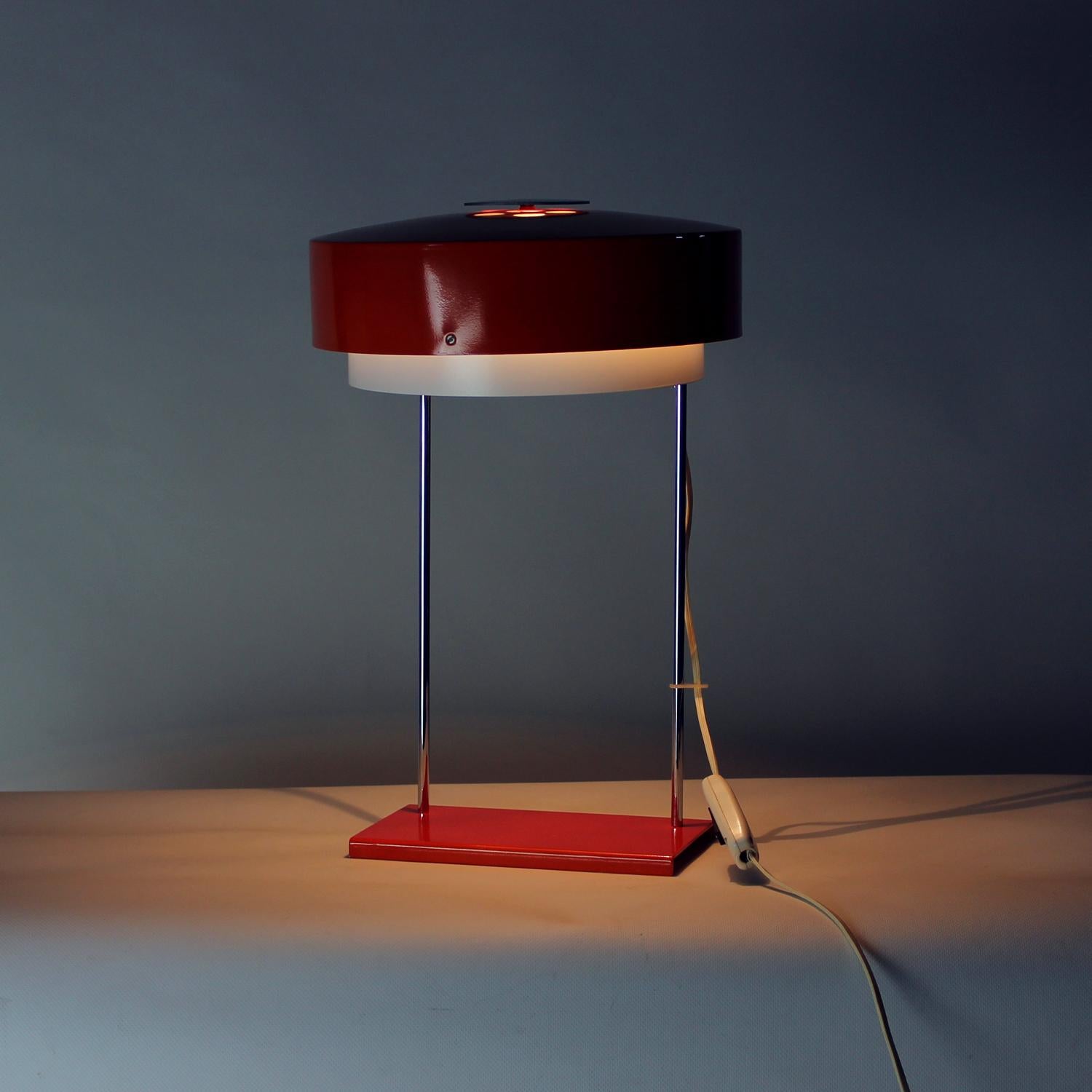 Rara lámpara de mesa de mediados de siglo de Josef Hurka para Napako, años 60 mediados del siglo XX en venta