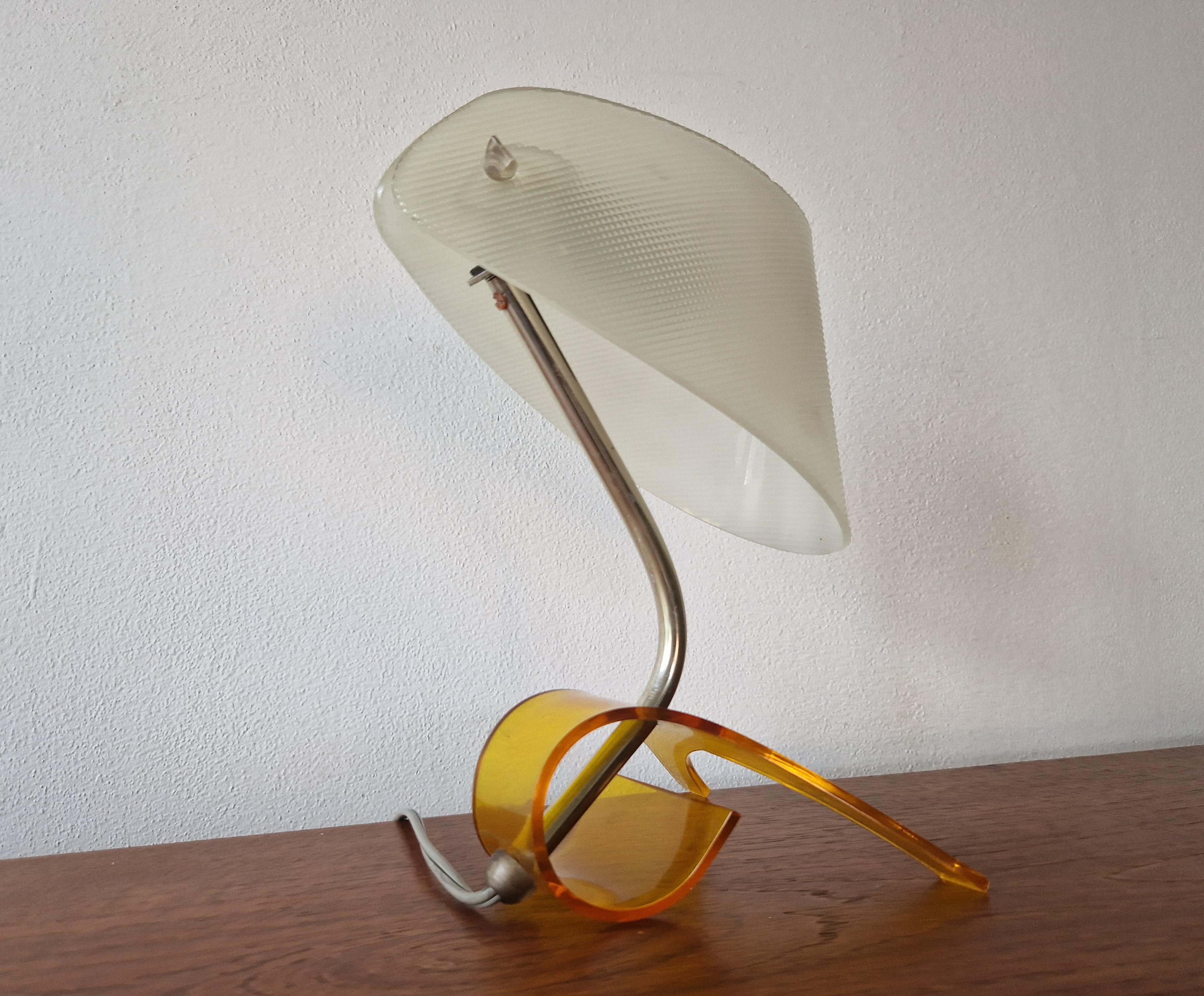 Seltene Mid-Century-Tischlampe entworfen von Apolinary Galecki, Deutschland, 1960er Jahre (Moderne der Mitte des Jahrhunderts) im Angebot
