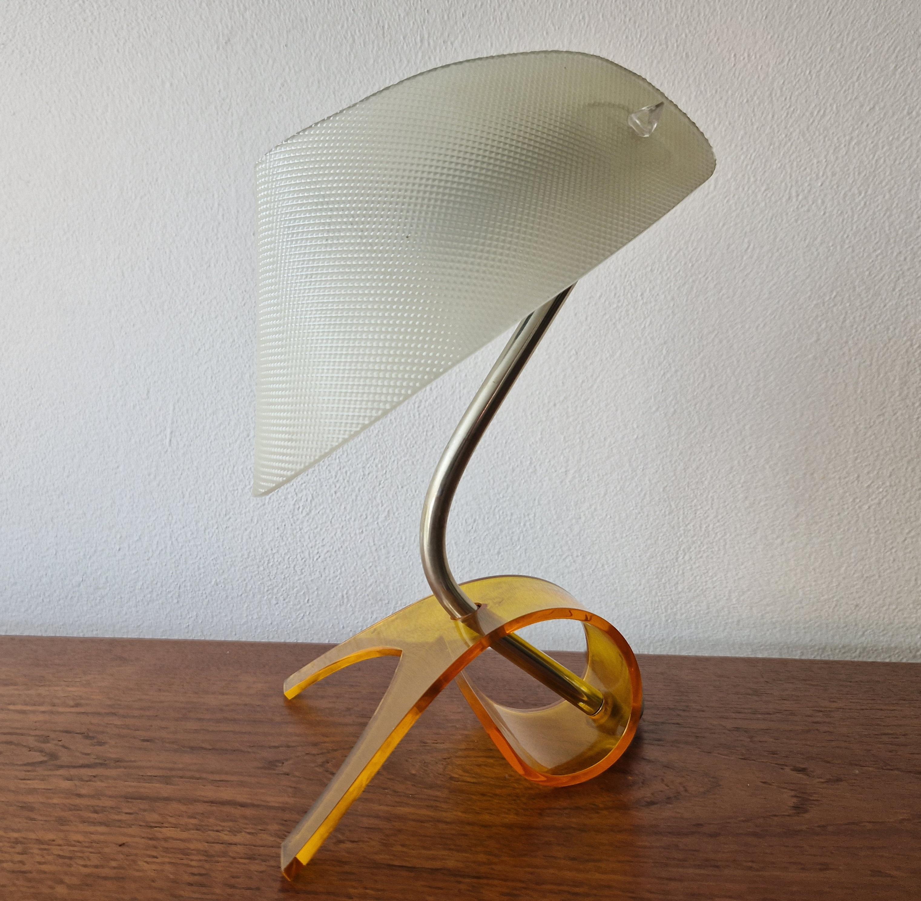 Seltene Mid-Century-Tischlampe entworfen von Apolinary Galecki, Deutschland, 1960er Jahre (Chrom) im Angebot