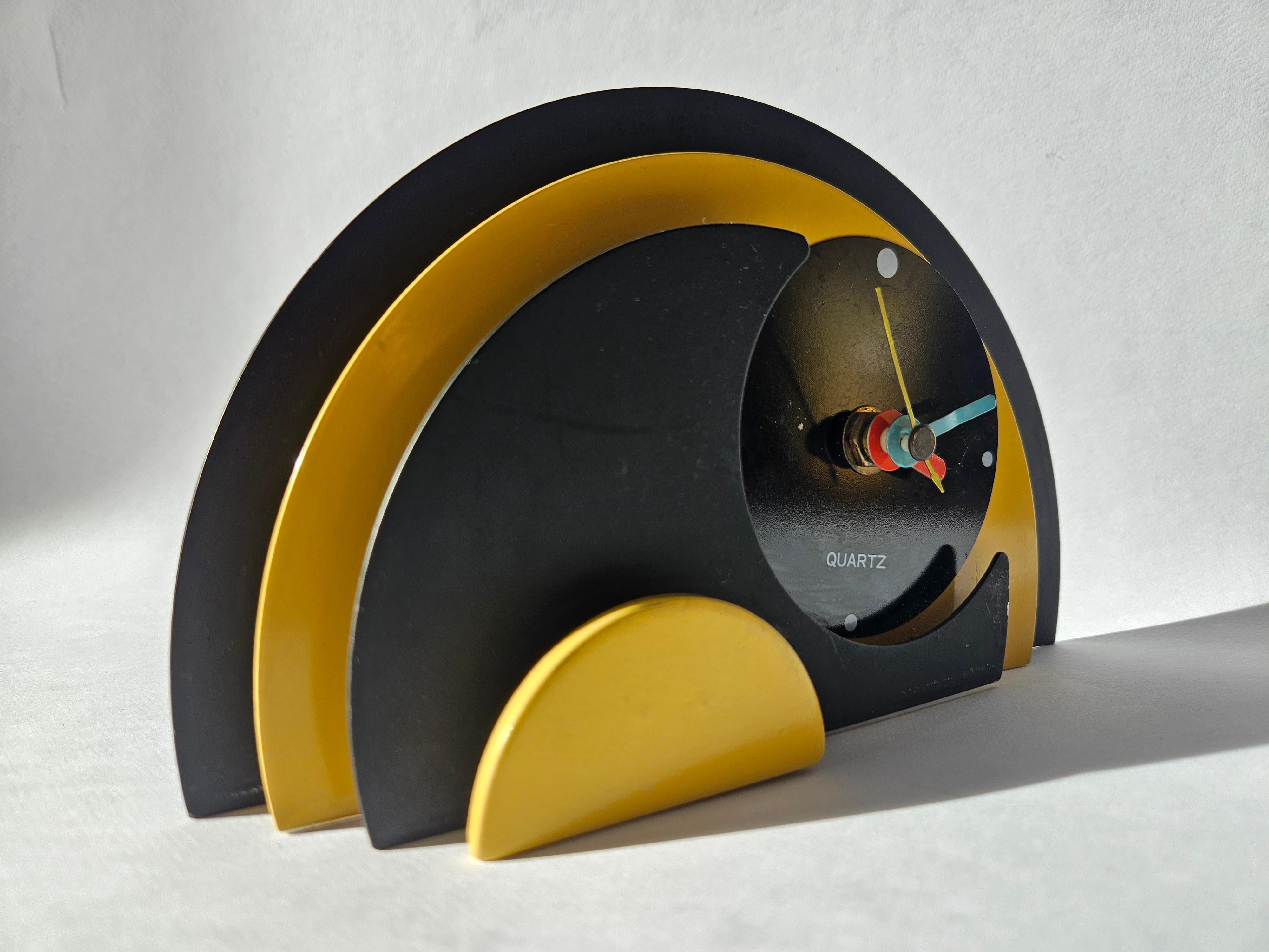 Rare Midcentury Table or Desk Clock, 1970s For Sale 3