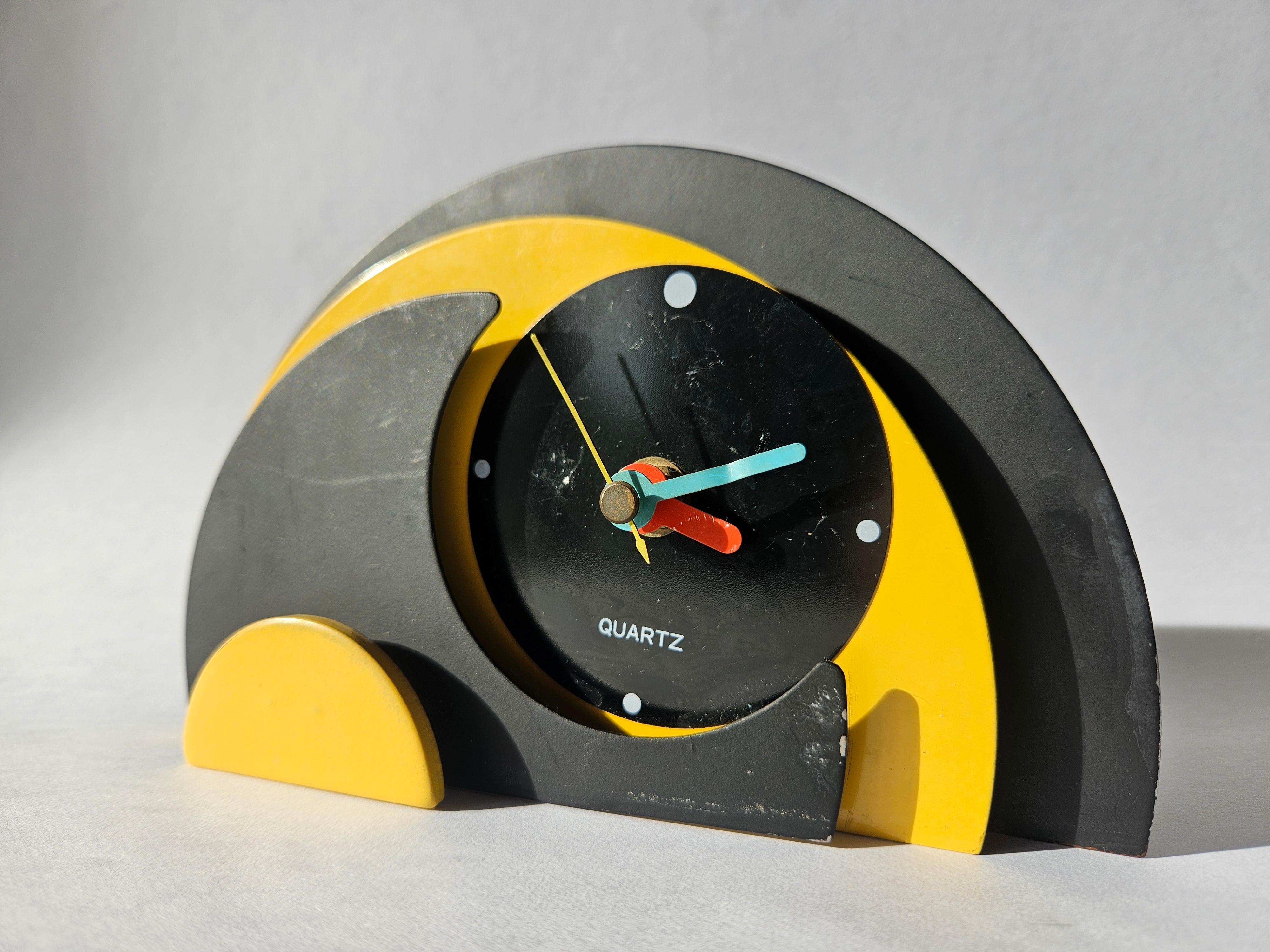Rare Midcentury Table or Desk Clock, 1970s For Sale 5