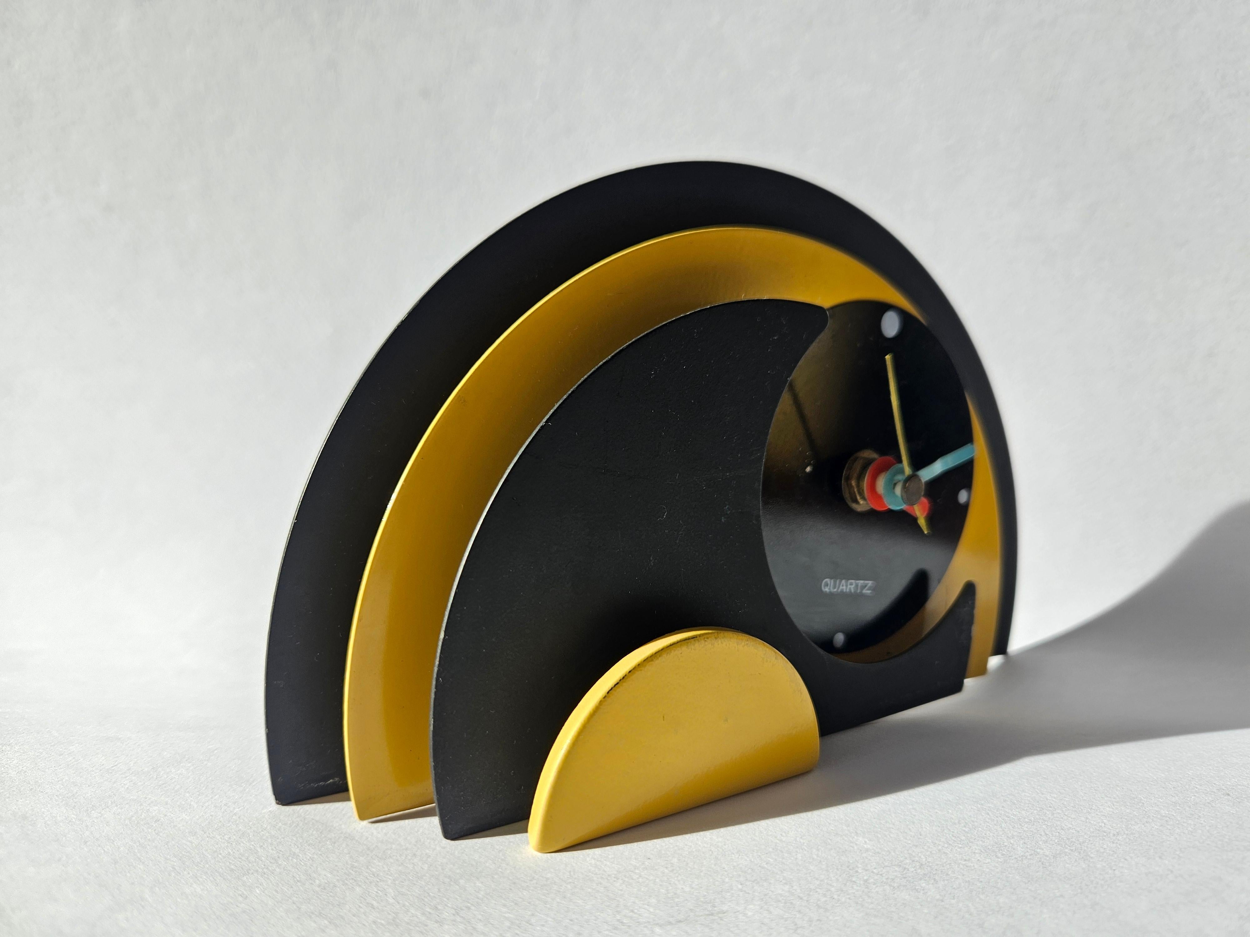 Rare Midcentury Table or Desk Clock, 1970s In Good Condition For Sale In Praha, CZ