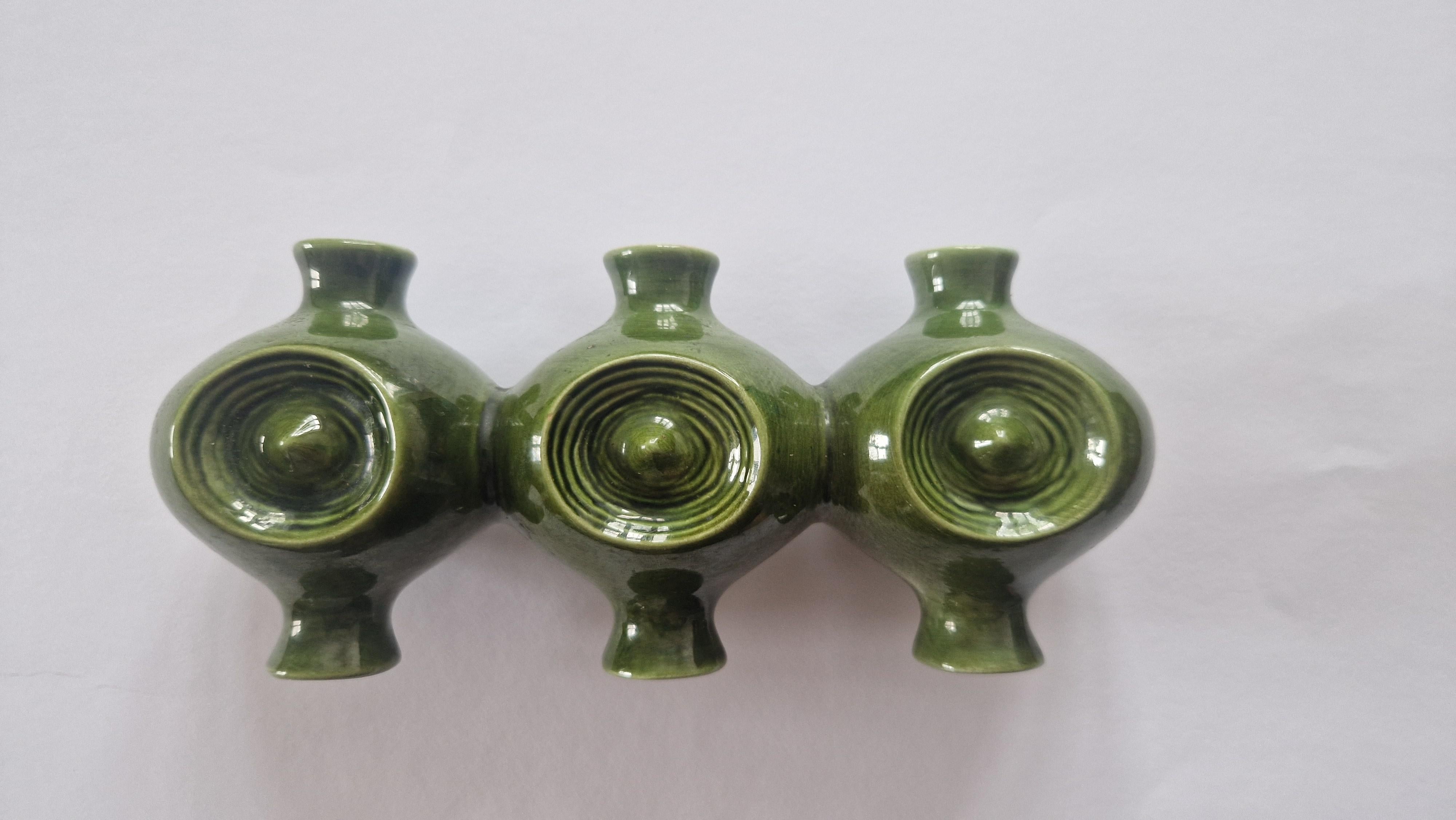 Raro jarrón de cerámica de mesa o pared de mediados de siglo, años 70 en venta 3