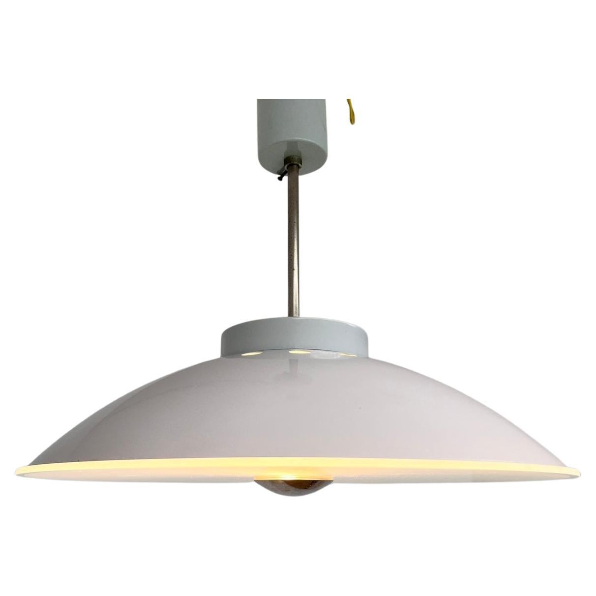 - Tipo molto raro
- bellissimo stile di illuminazione
- stile Space Age