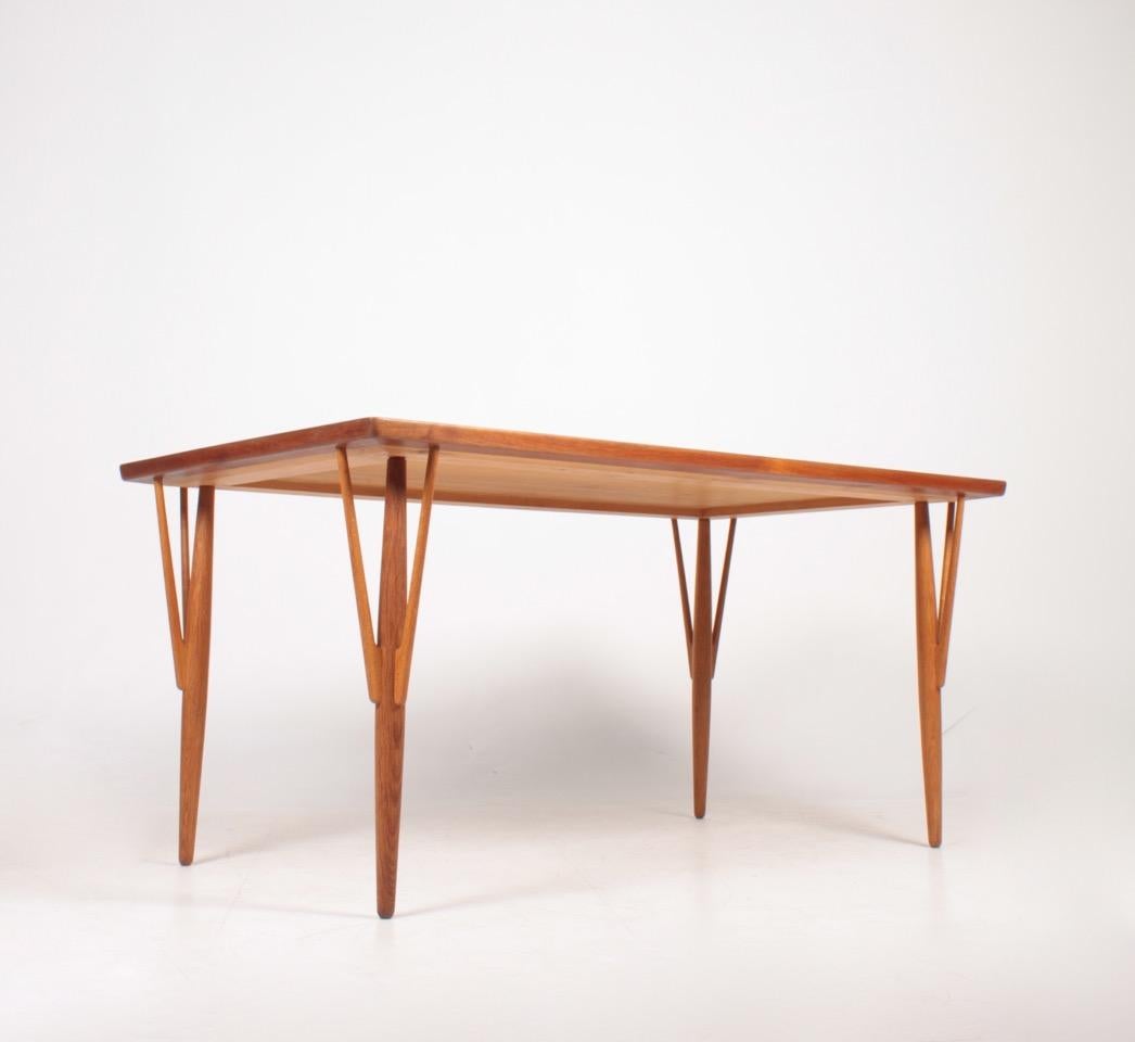 Rare Midcentury Work Table in Teak and Oak by Hans Wegner, 1950s 3