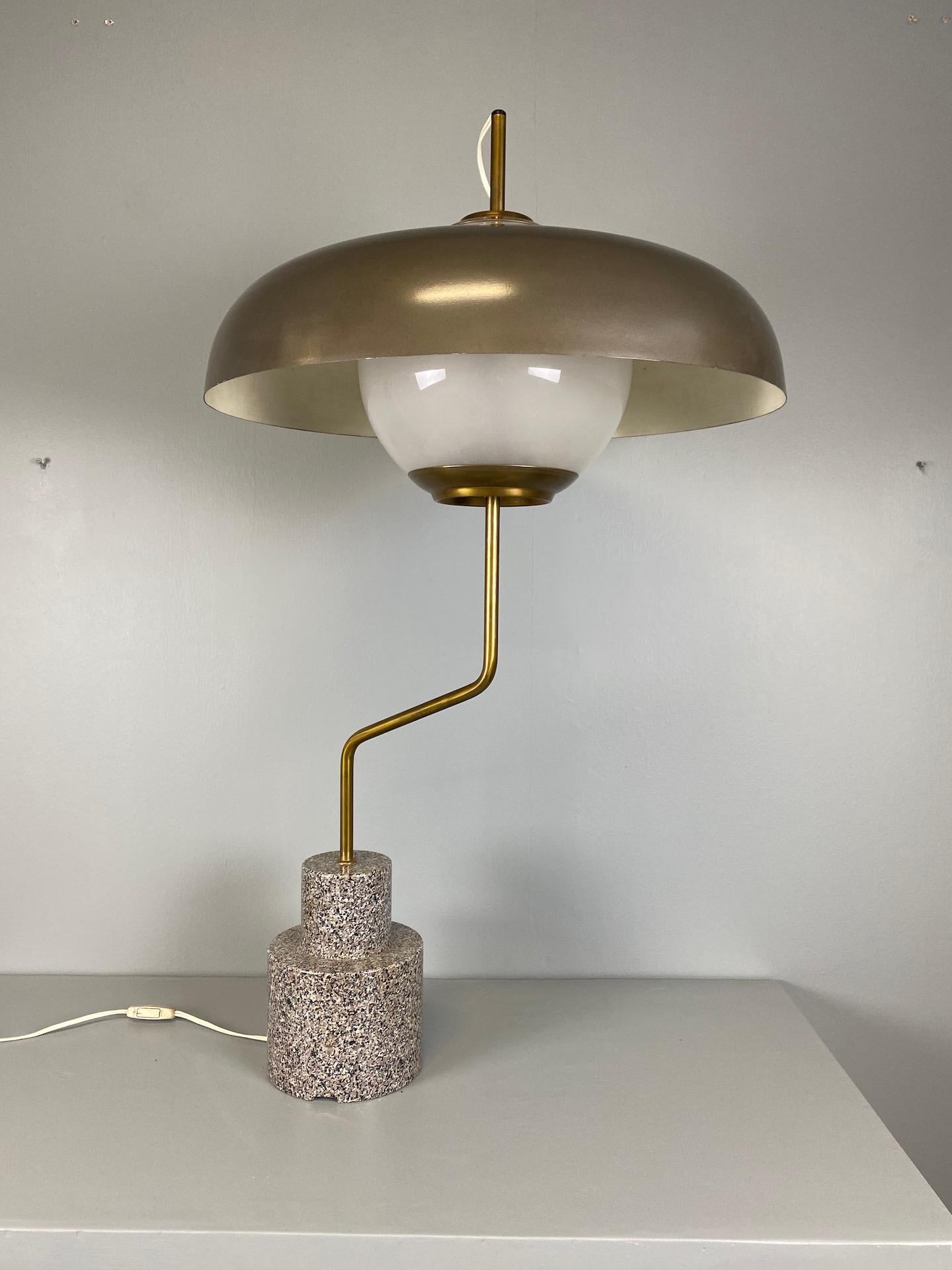 Rare “Mikado” Table Lamp by Luigi Caccia Dominioni Azucena For Sale 2
