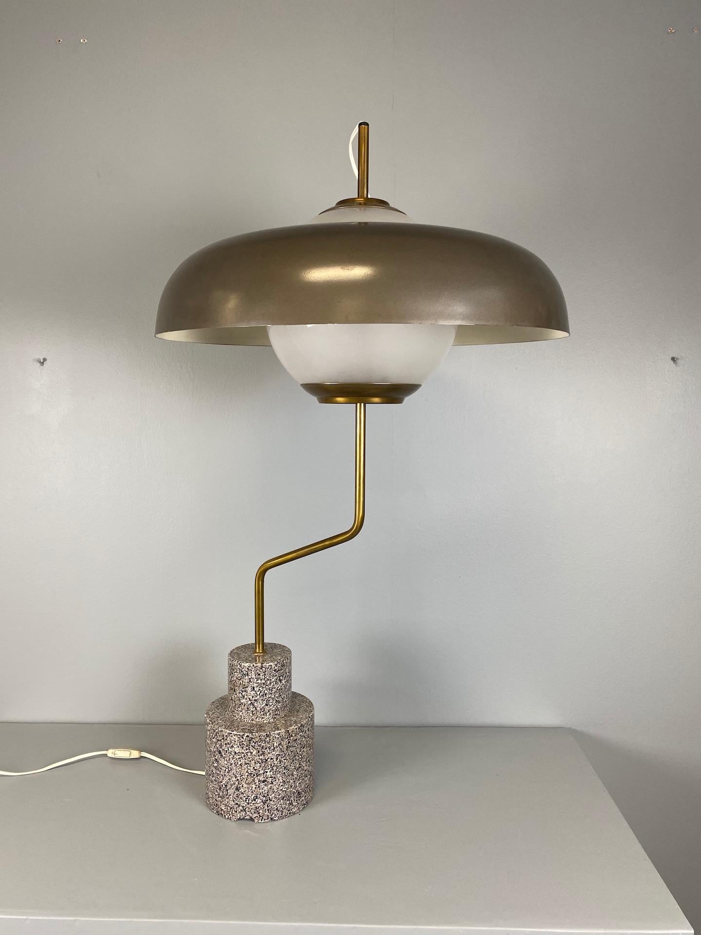 Rare “Mikado” Table Lamp by Luigi Caccia Dominioni Azucena For Sale 1
