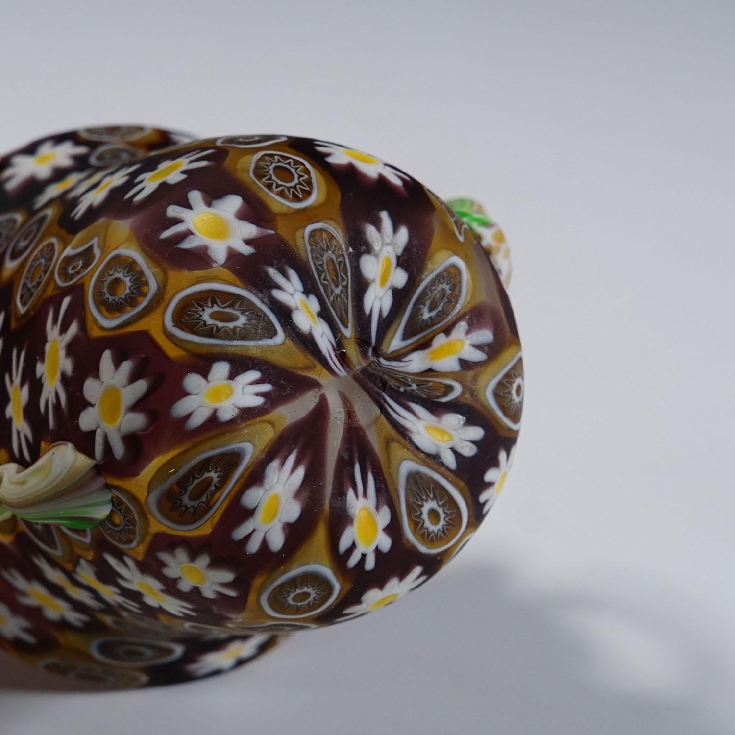 Verre d'art Rare vase Millefiori en brun avec poignées, Fratelli Toso Murano vers 1900 en vente