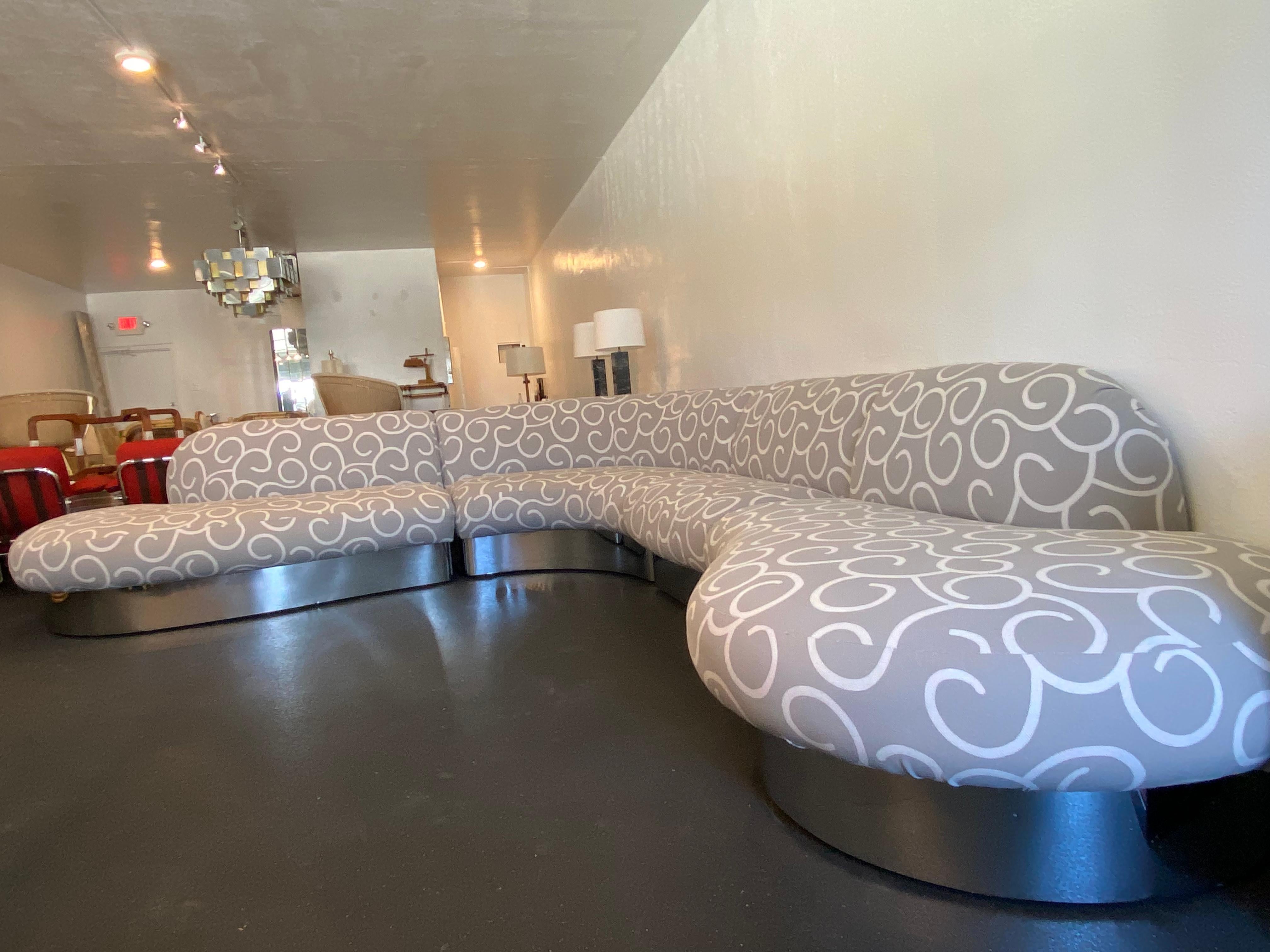 Seltene Milo Baughman für Thayer Coggin Serpentine Sechseck-Sofa im Zustand „Gut“ im Angebot in West Palm Beach, FL