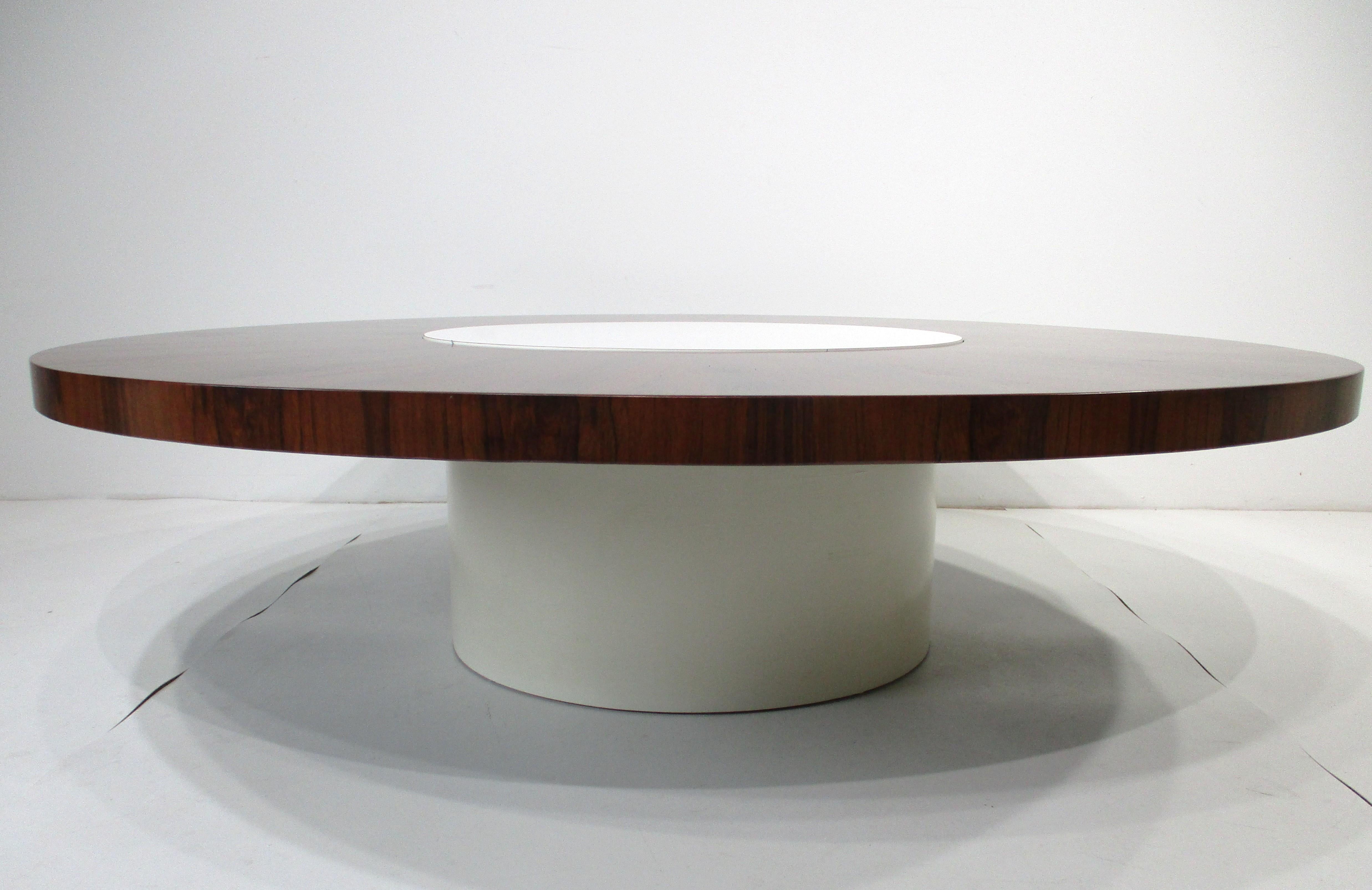 Mid-Century Modern Rare table basse tournante en palissandre de Milo Baughman pour Thayer Coggin en vente