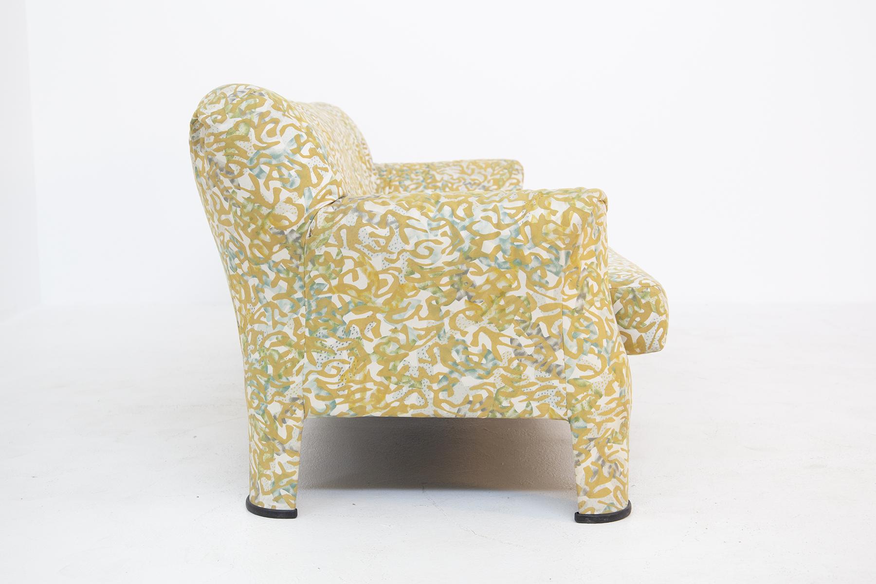 Italian Rare Sofa in Fabric in the Style of Milo Baughman For Sale