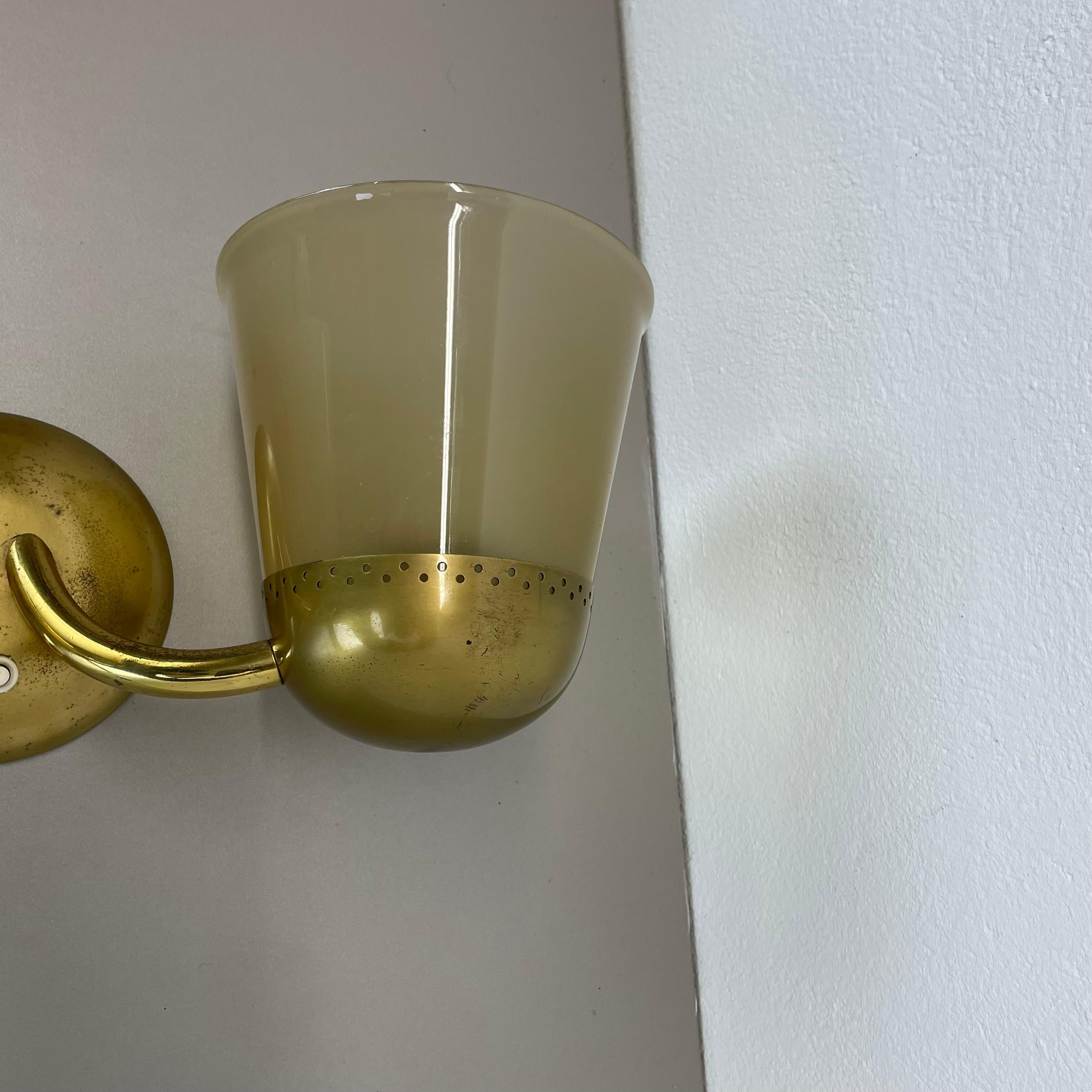 XX secolo raro Teatro minimalista in ottone e vetro in stile STILNOVO Italia anni '20 in vendita