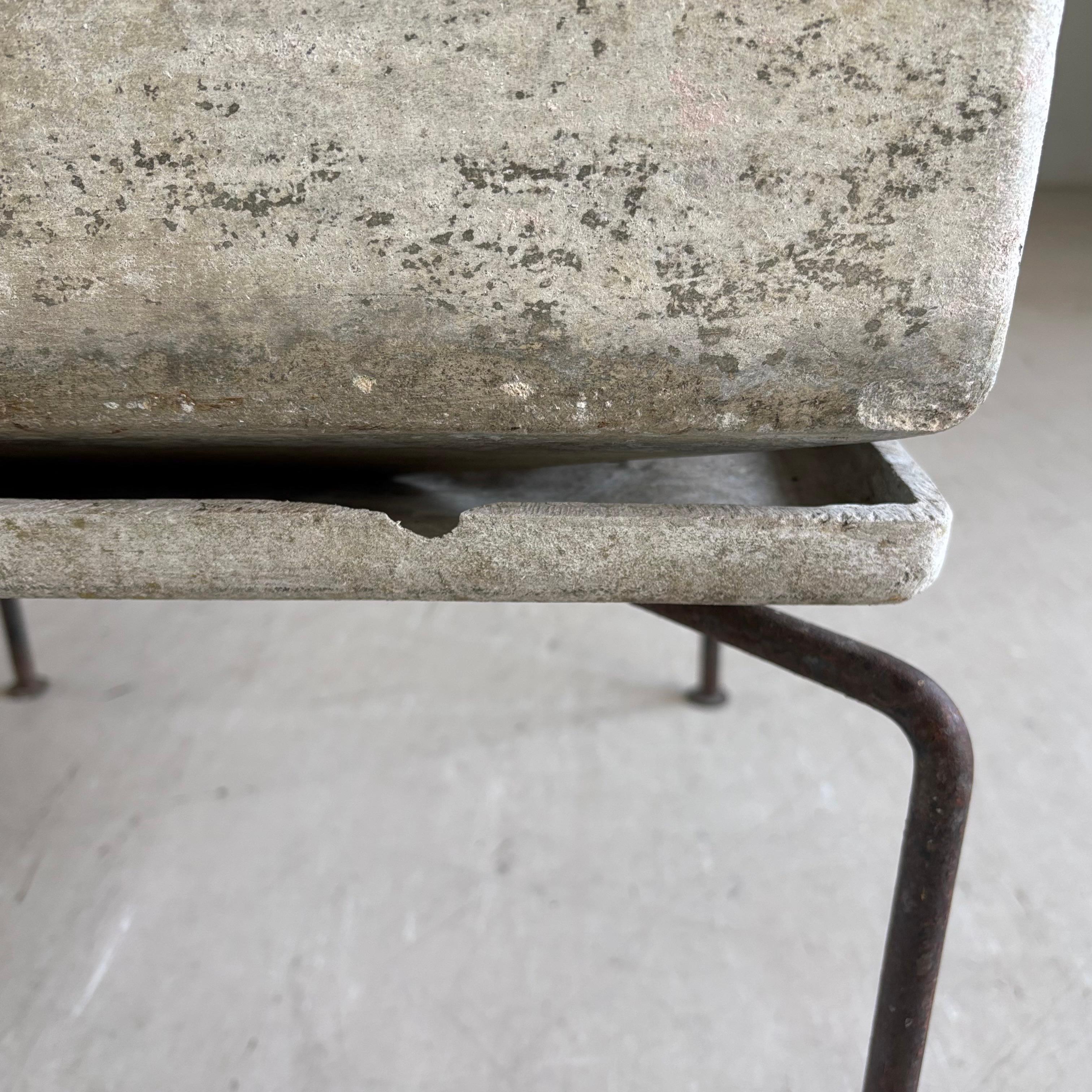 Rare Minimalist 'Caslon' concrete planter by Swiss designer, Bruno Rey, 1959 For Sale 9