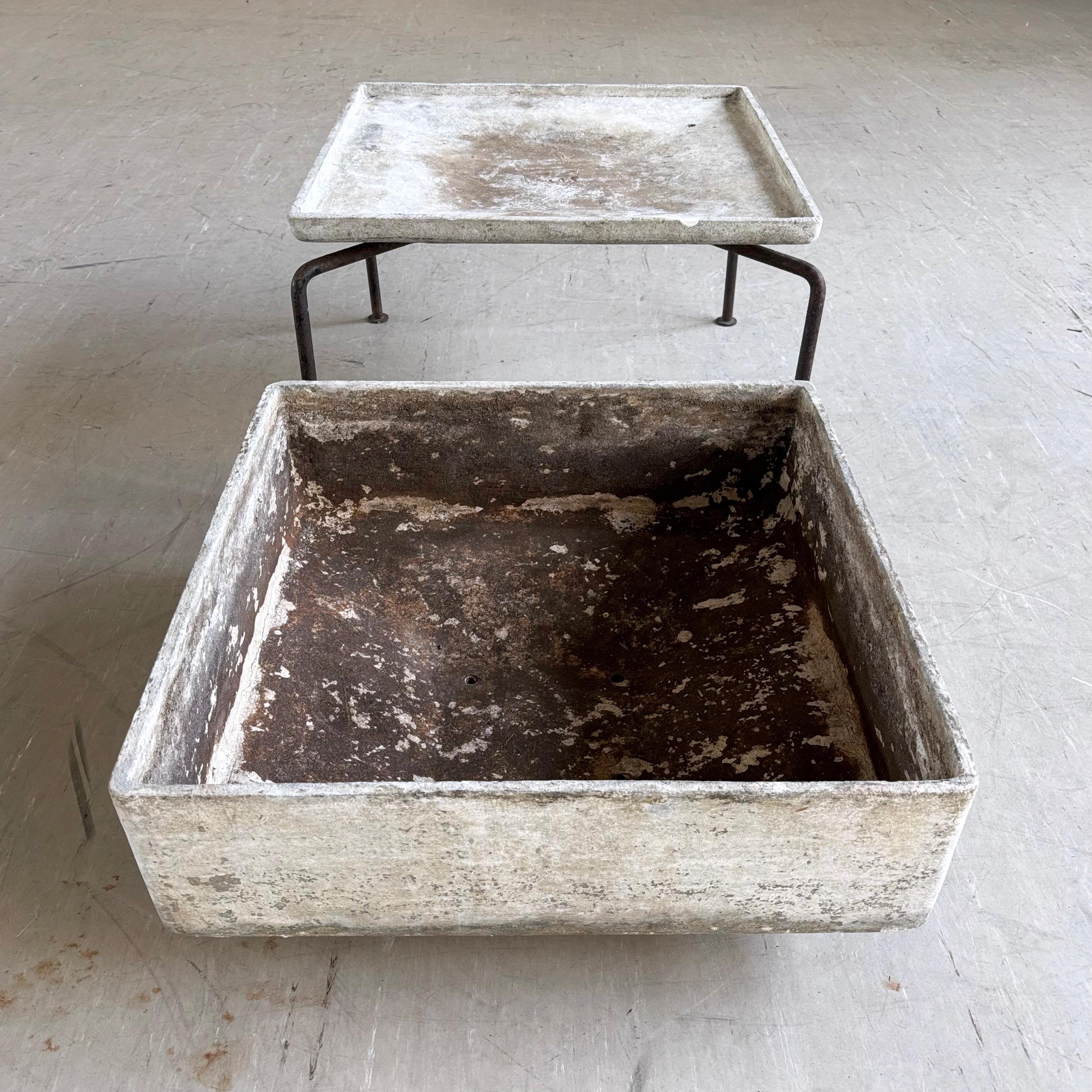 Concrete Rare Minimalist 'Caslon' concrete planter by Swiss designer, Bruno Rey, 1959 For Sale