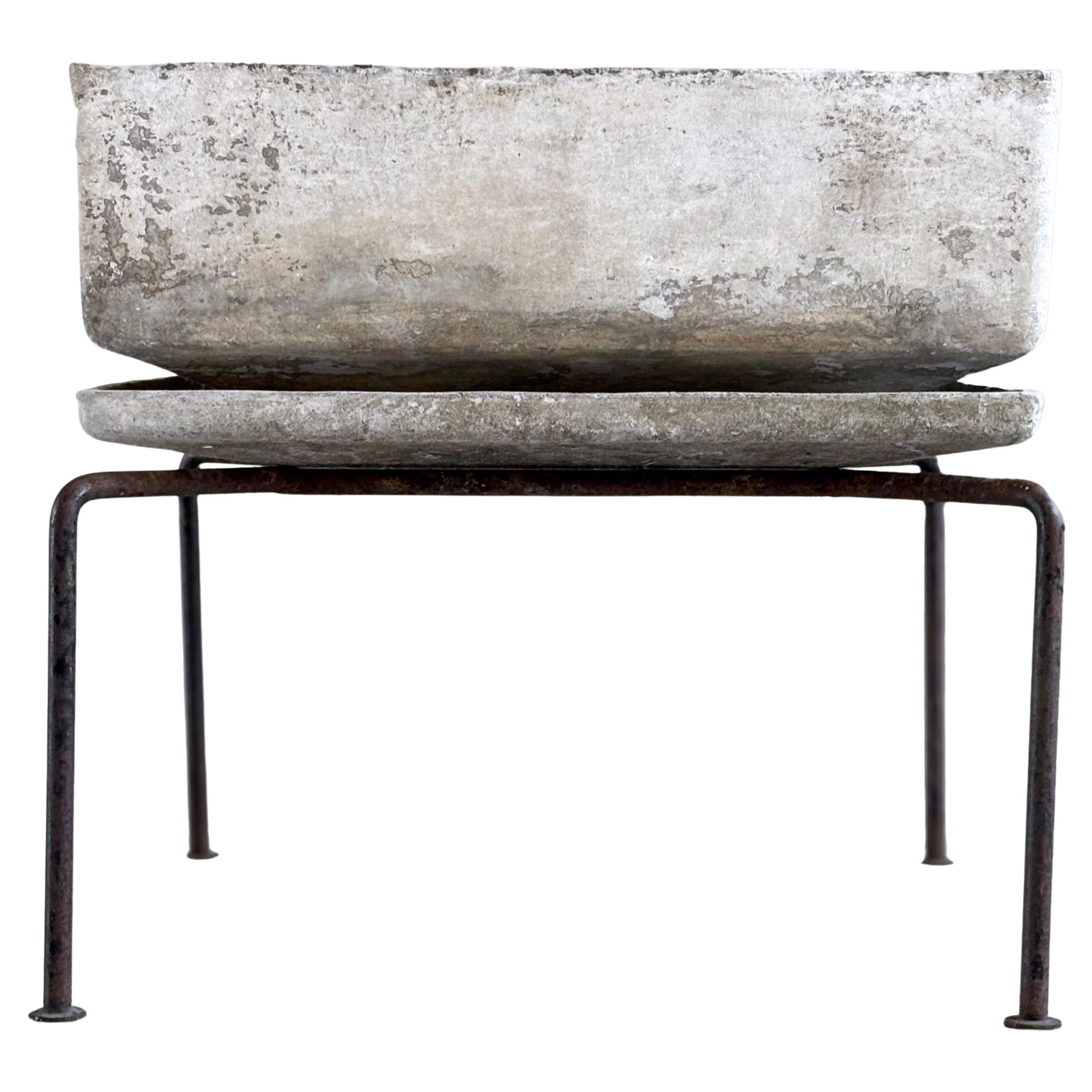Rare Minimalist 'Caslon' concrete planter by Swiss designer, Bruno Rey, 1959 For Sale
