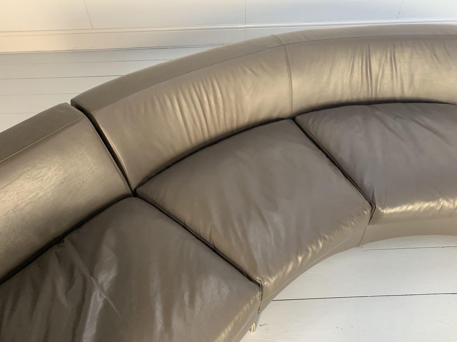 Contemporary Rare Minotti “Dubuffet” Curved Sofa – in Dark Grey “Pelle” Leather For Sale