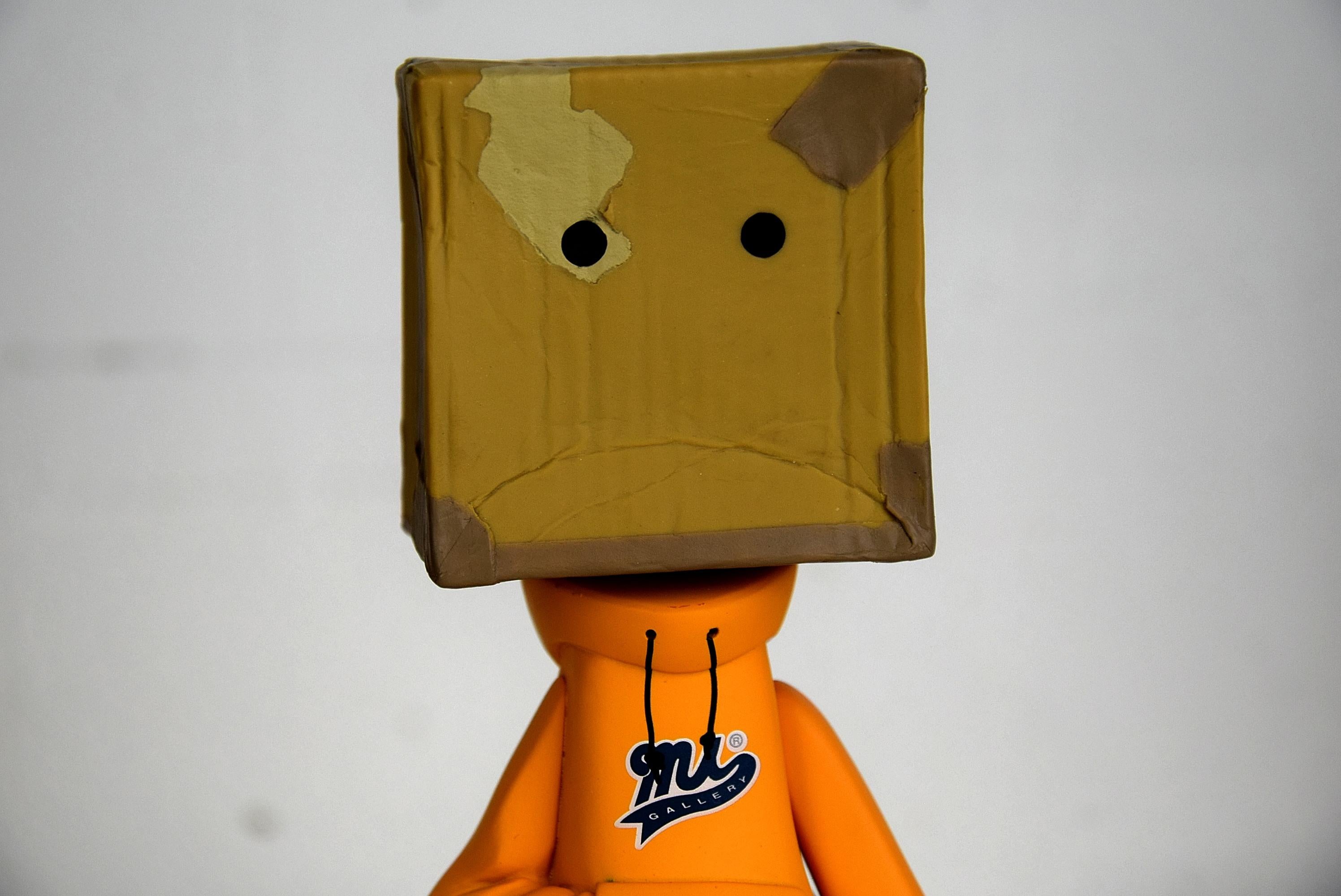 Impossible to find mint set of designer toys in mint condition created by Michael Lau, known as the founder of the urban vinyl style within the designer toy movement, in 2003 and 2005. A set like this is unique. All the Gardeners, that is what they