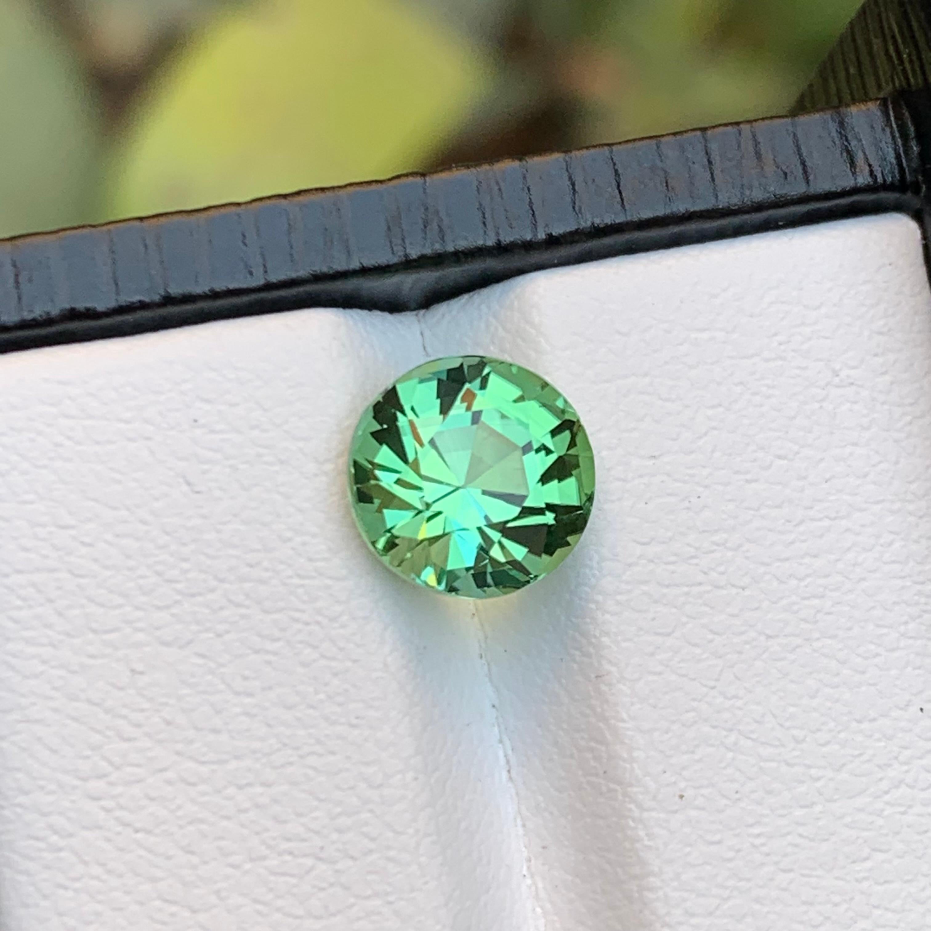 Rare Mint Green Natural Tourmaline Loose Gemstone, 2.70 Ct Round Brilliant Cut For Sale 5