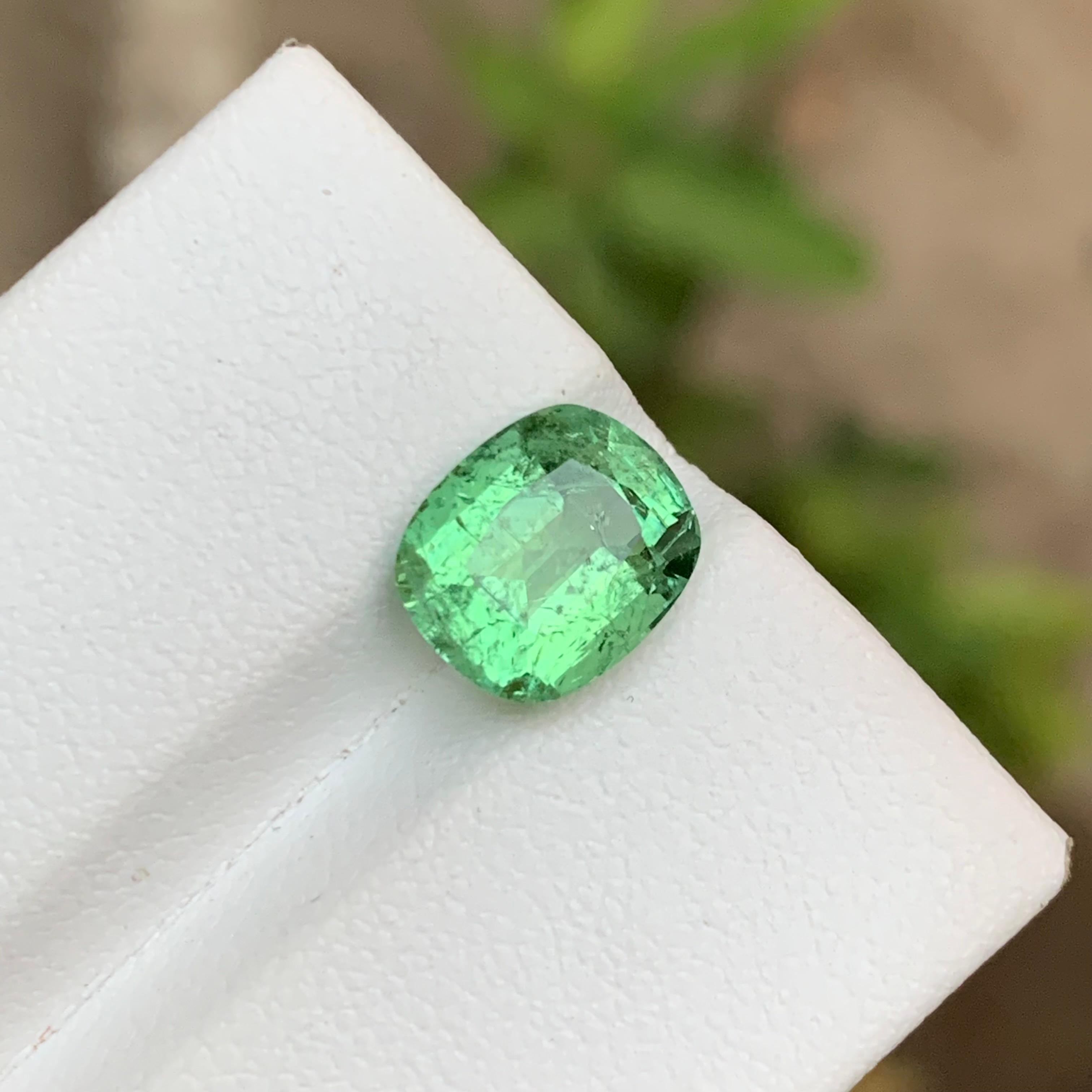 Contemporary Mint Green Natural Tourmaline Ring Loose Gemstone 2.95 Ct Cushion Cut-Jewelry For Sale