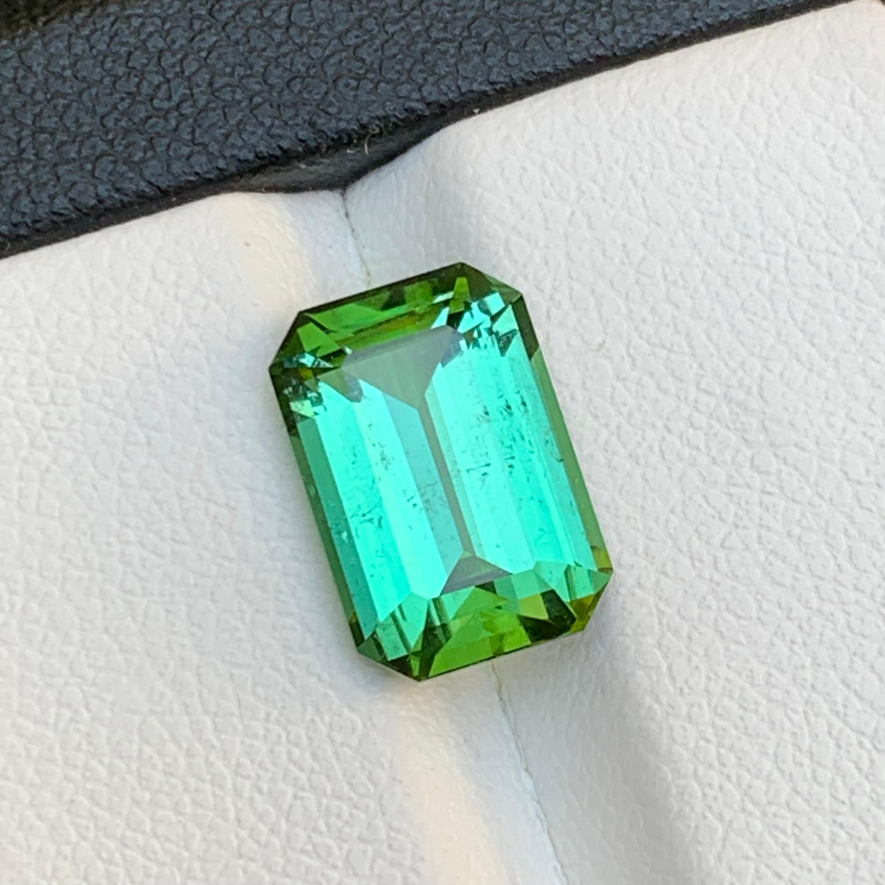 Rare Minty Green Natural Tourmaline Anneau, Pendentif Loose Gemstone 4.85 Ct-Jewelry Neuf - En vente à Peshawar, PK