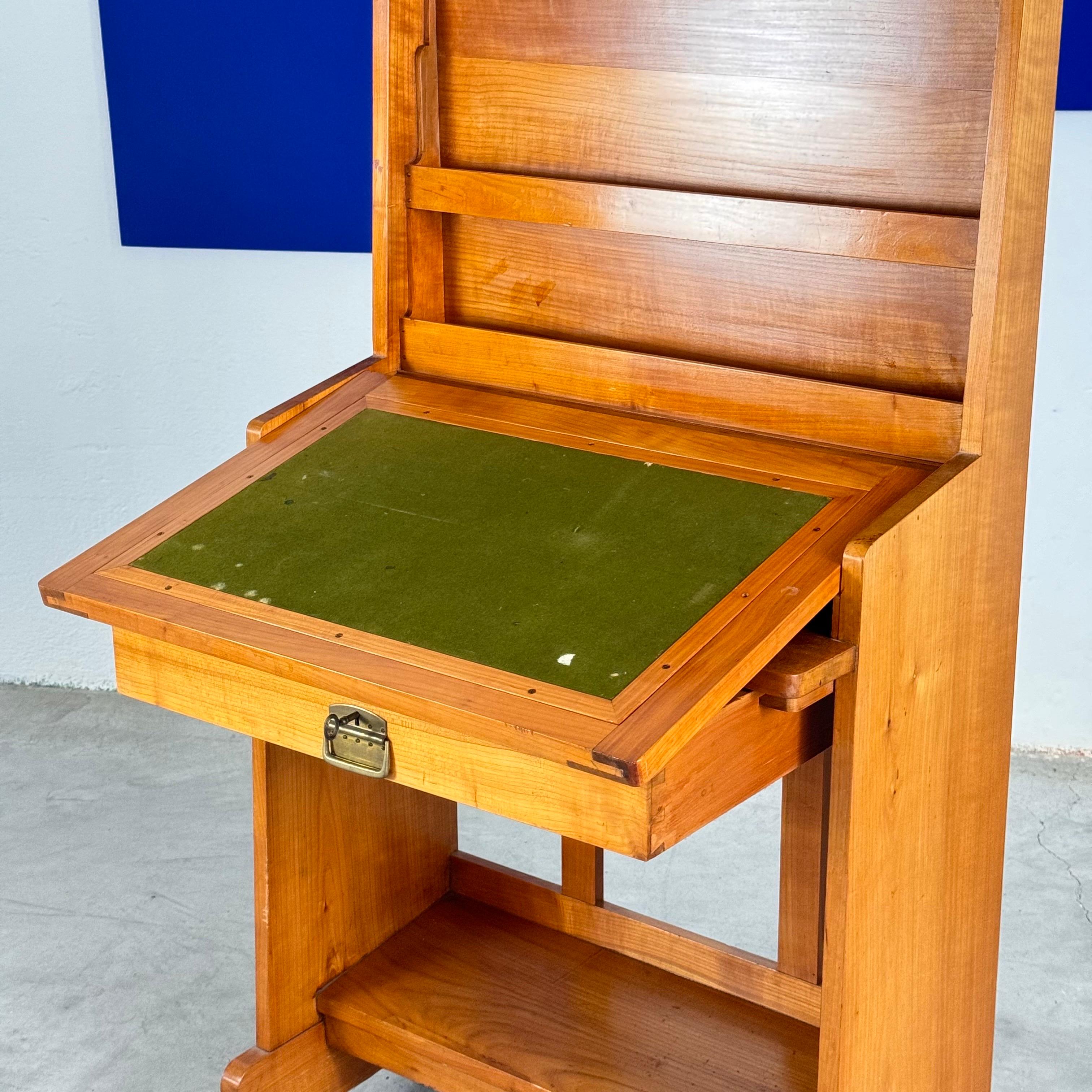 Rare console secrétaire en bois de cerisier par Carlo et Piero Zen, 1910 en vente 5