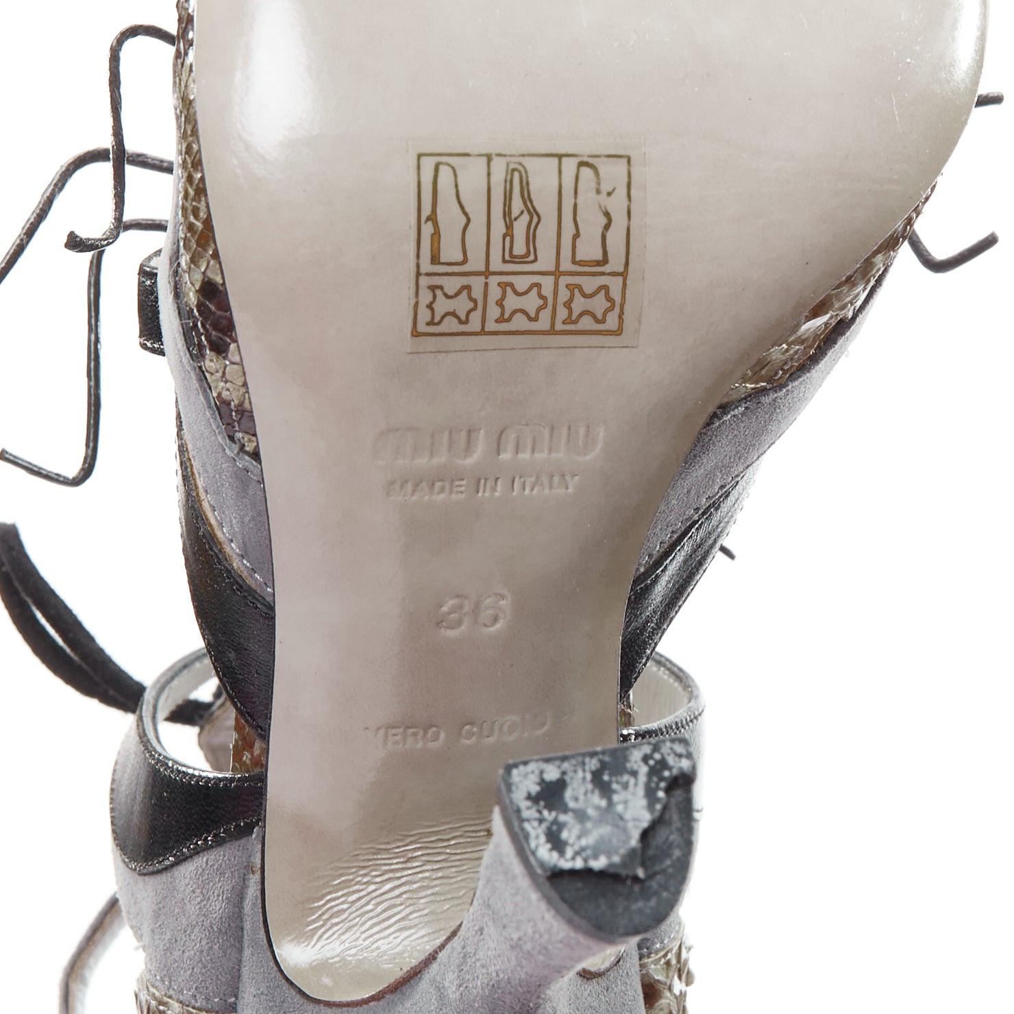 seltene MIU MIU 2010 Laufsteg Spinne verschönert grau Leder hochhackige Sandalen EU36 im Angebot 6