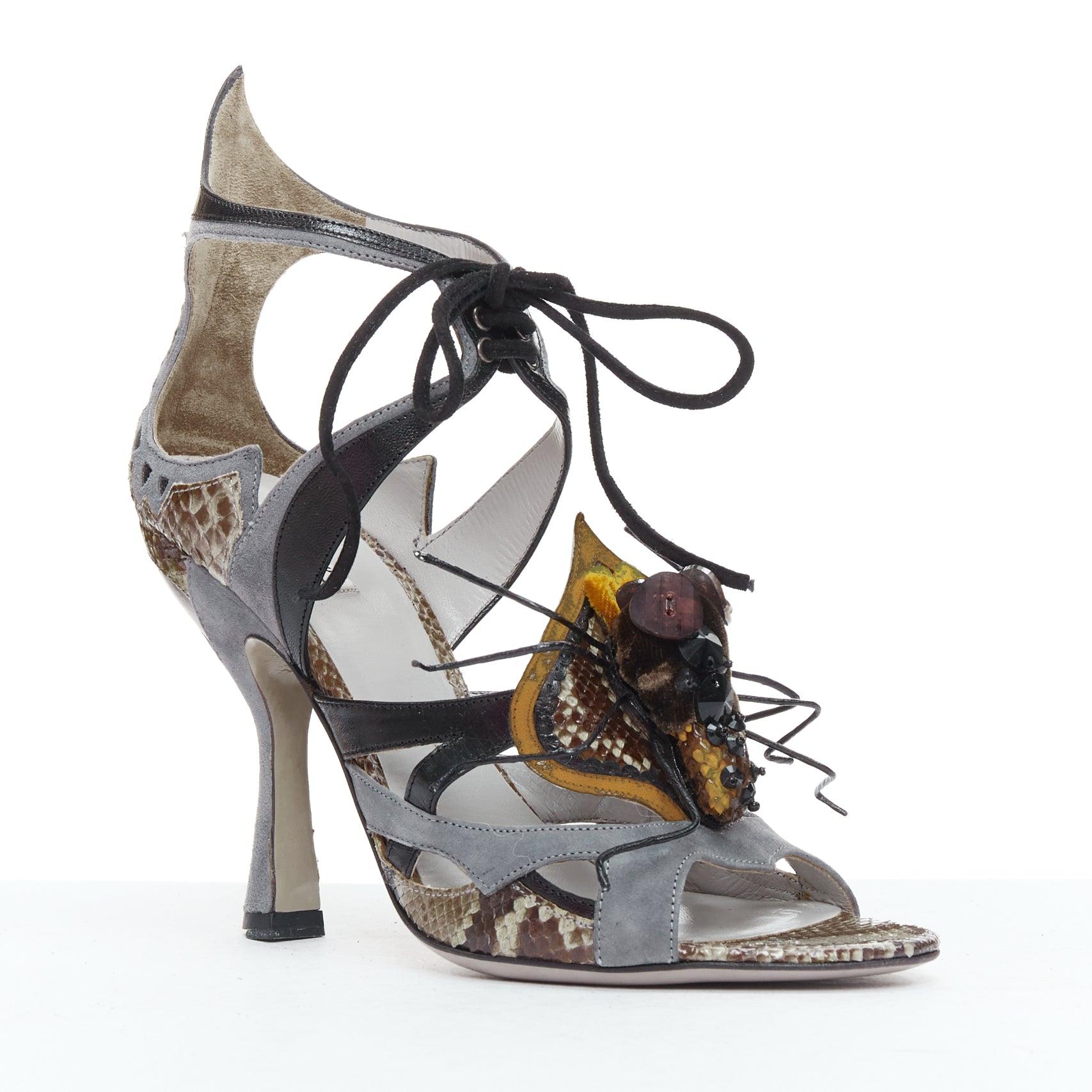 seltene MIU MIU 2010 Laufsteg Spinne verschönert grau Leder hochhackige Sandalen EU36 (Grau) im Angebot