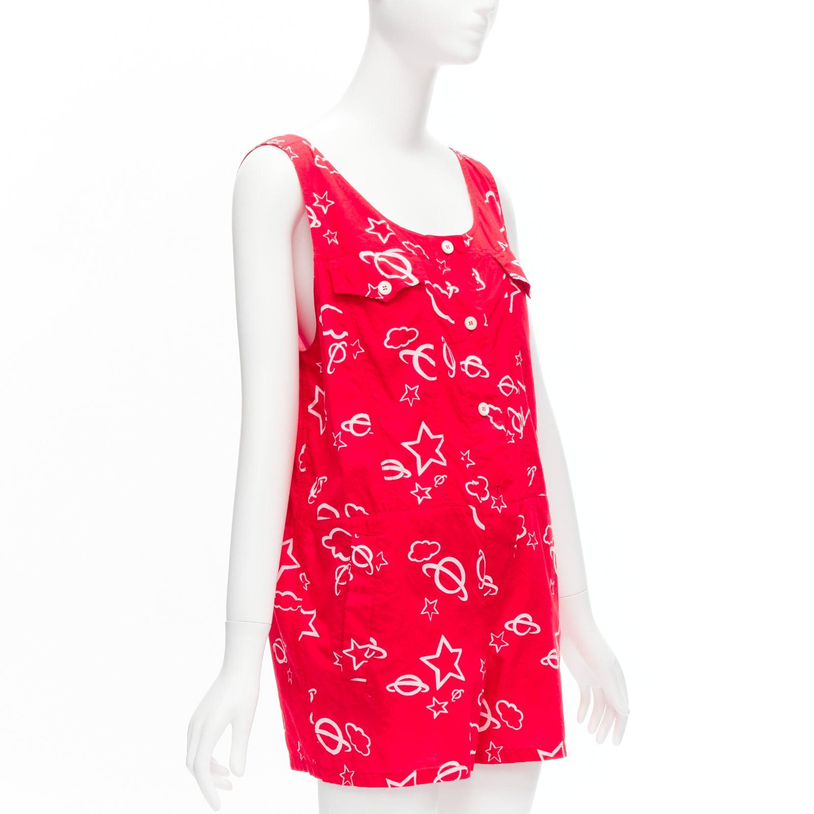 rare MIU MIU 2013 red white stars planets print cotton red pocketed romper plays In Excellent Condition In Hong Kong, NT