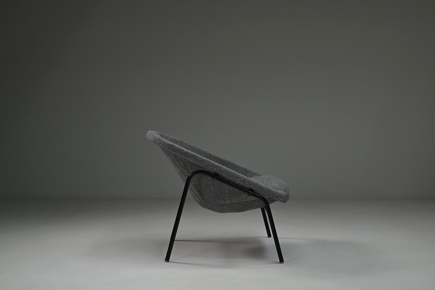 Rara poltrona modello 119 