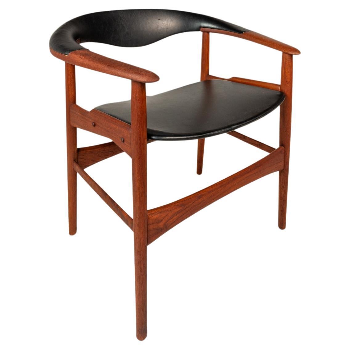 Rare Model 171 Armchair by Arne Hovmand-Olsen for Jutex, Denmark, c. 1950's For Sale