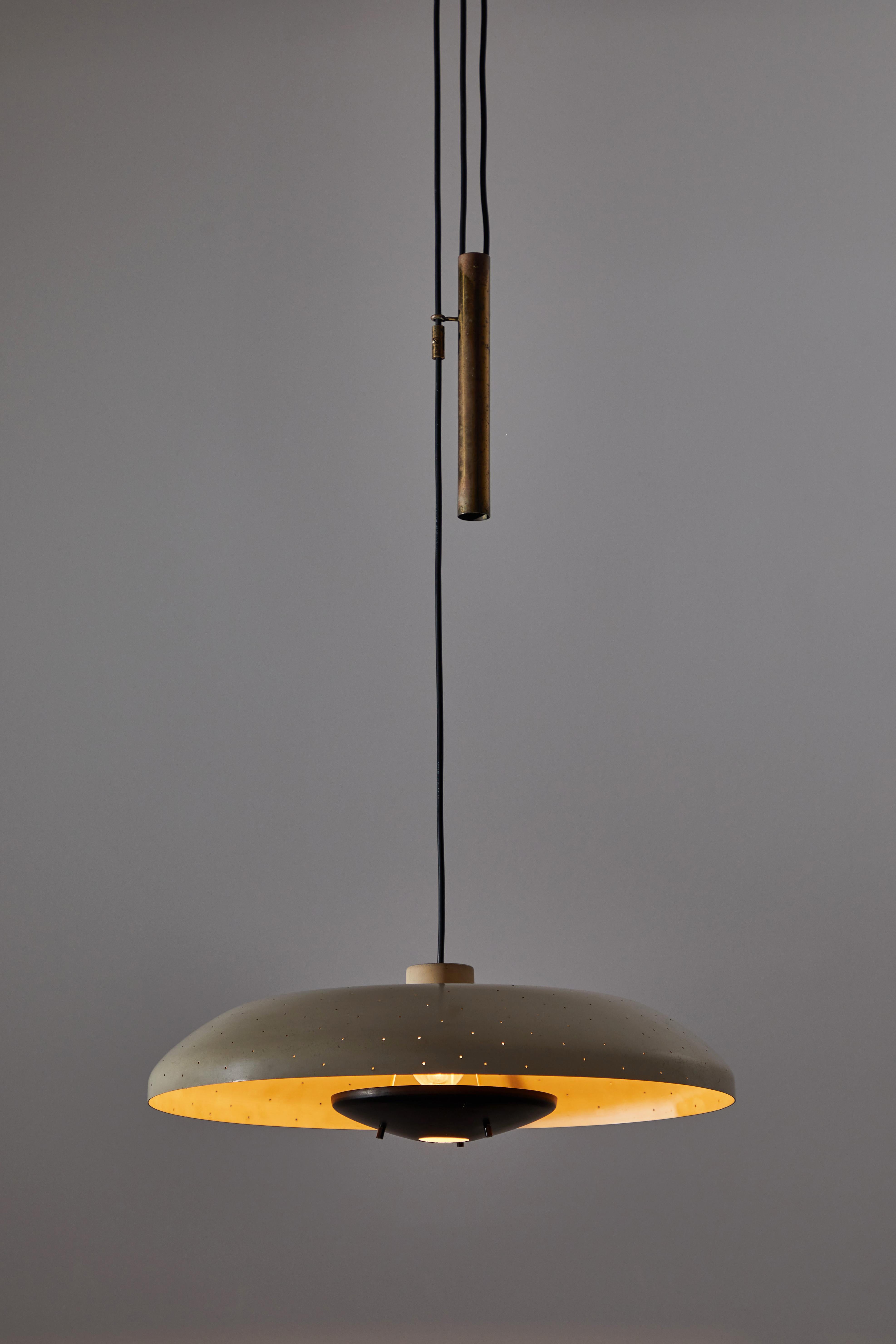 Mid-Century Modern Rare Model 2069 Counterweight Suspension Light by Gino Sarfatti for Arteluce