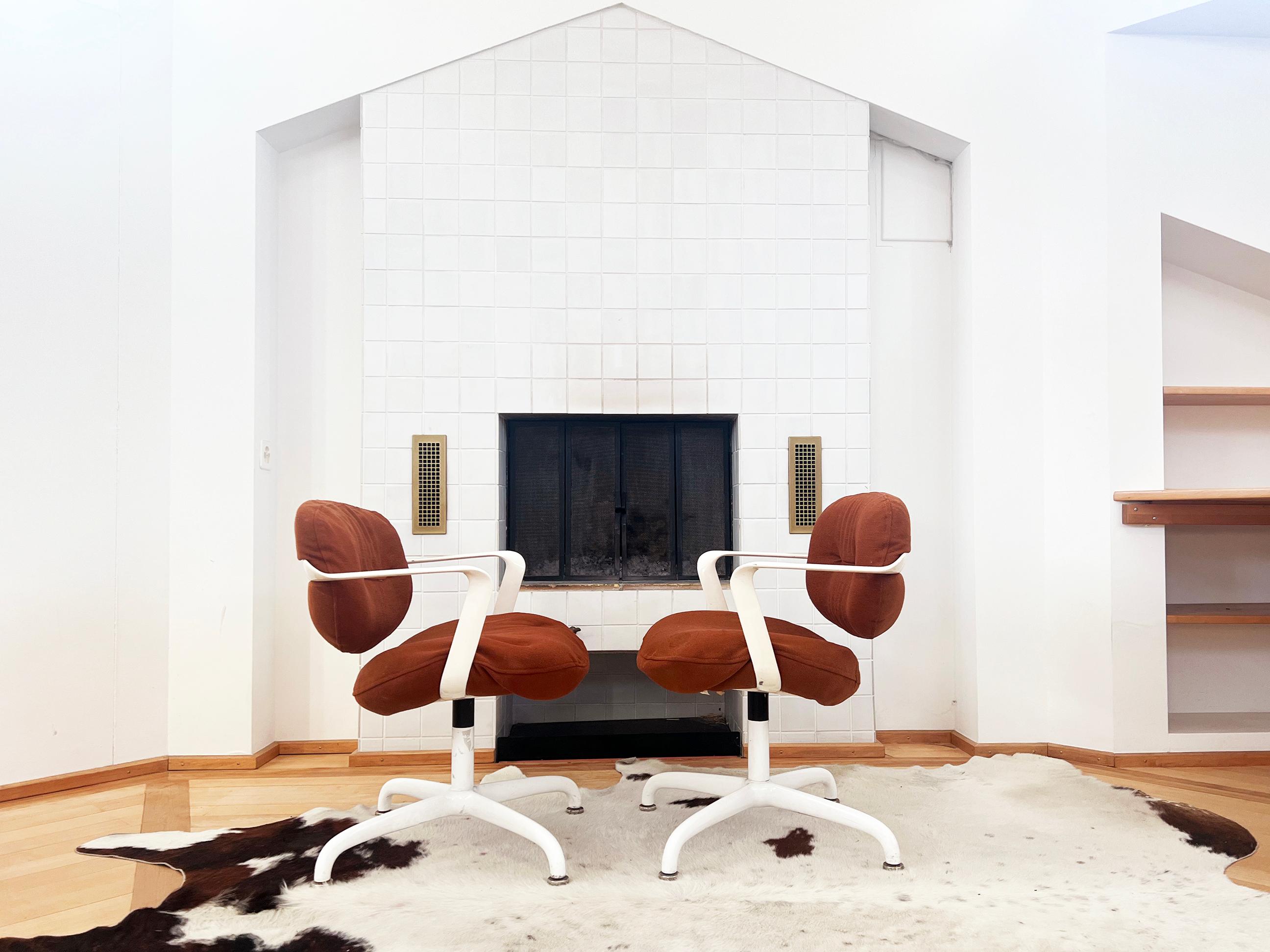 Rare Model 2328 Office Chair by Hannah & Morrison for Knoll, 1970s (2 Avail) For Sale 3