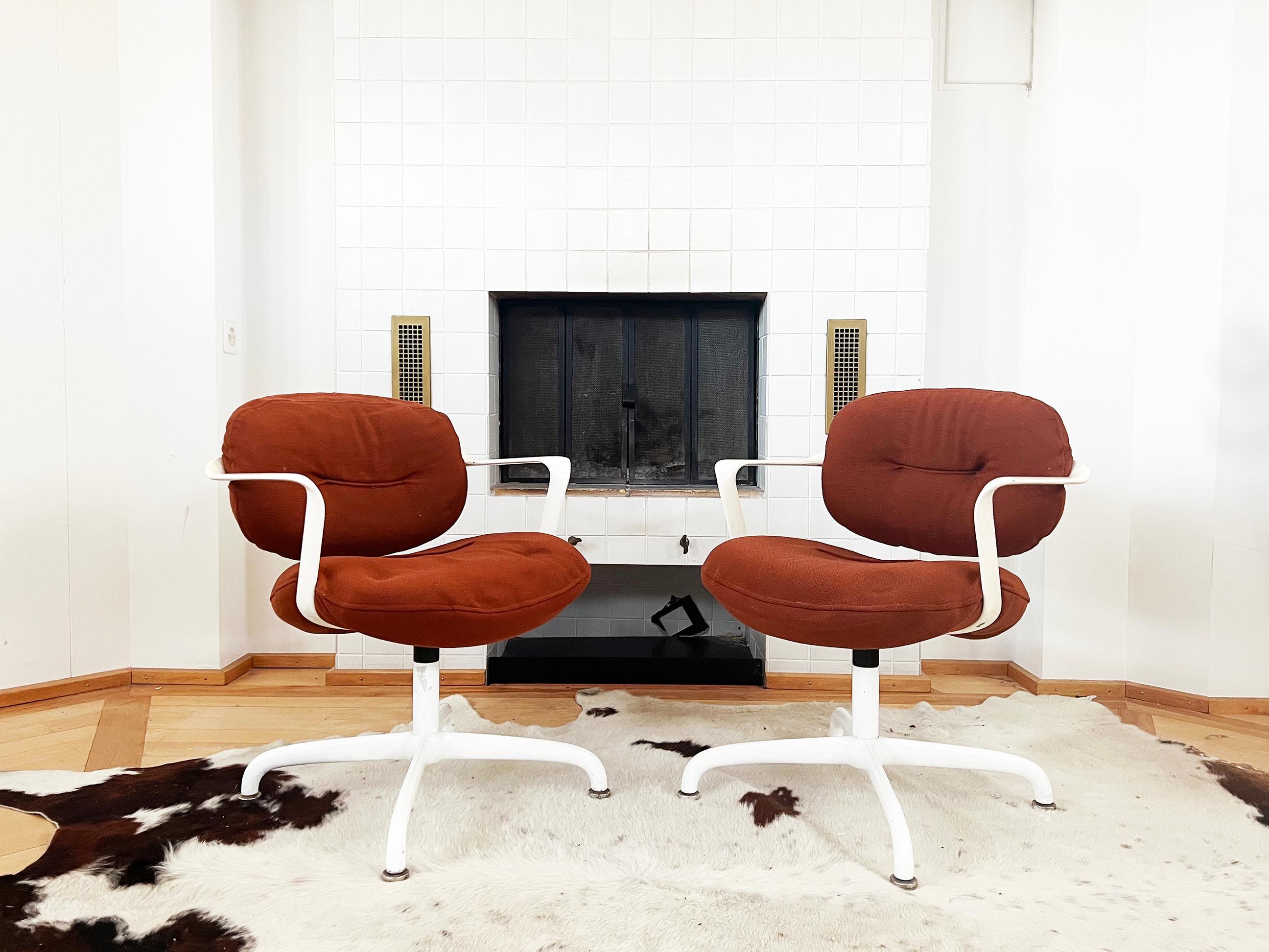 Rare Model 2328 Office Chair by Hannah & Morrison for Knoll, 1970s (2 Avail) For Sale 1