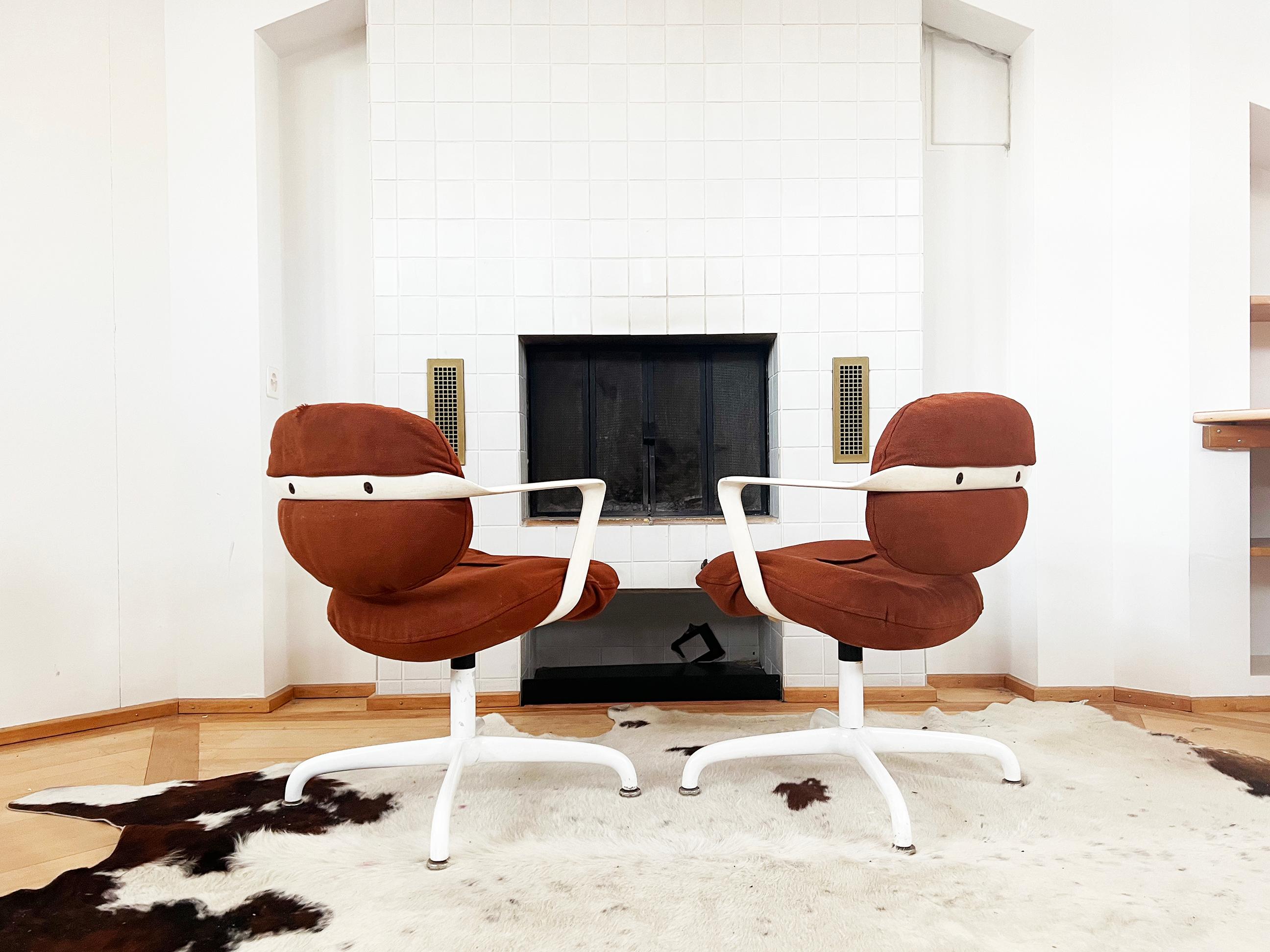Rare Model 2328 Office Chair by Hannah & Morrison for Knoll, 1970s (2 Avail) For Sale 2