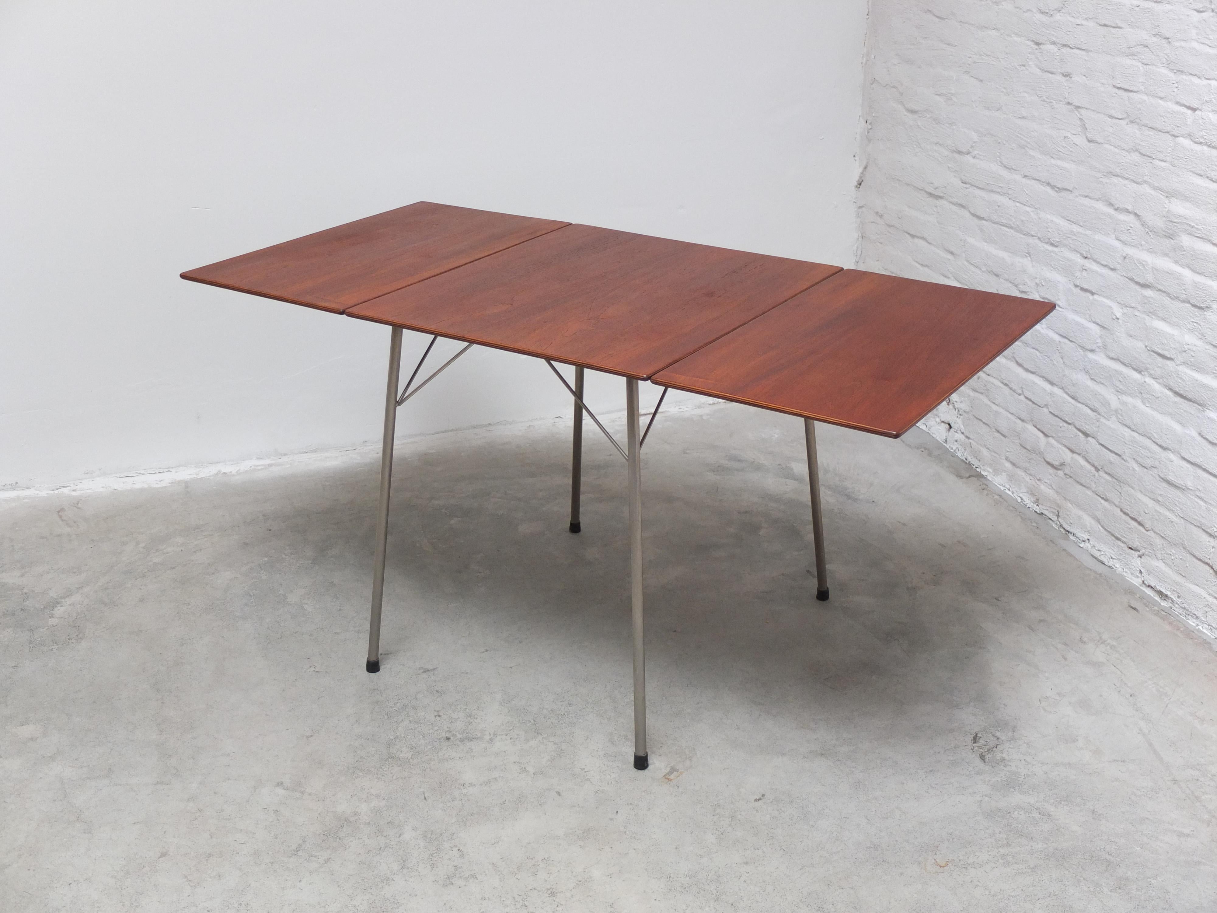 Rare Model '3601' Drop-Leaf Table by Arne Jacobsen for Fritz Hansen, 1950s In Good Condition In Antwerpen, VAN