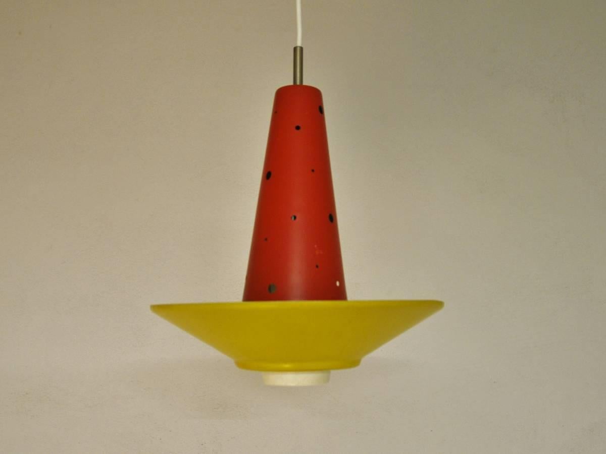 Mid-20th Century Rare Model '4046' pendant lamp by J. Hoogervorst for Anvia, Netherlands 1950's  For Sale